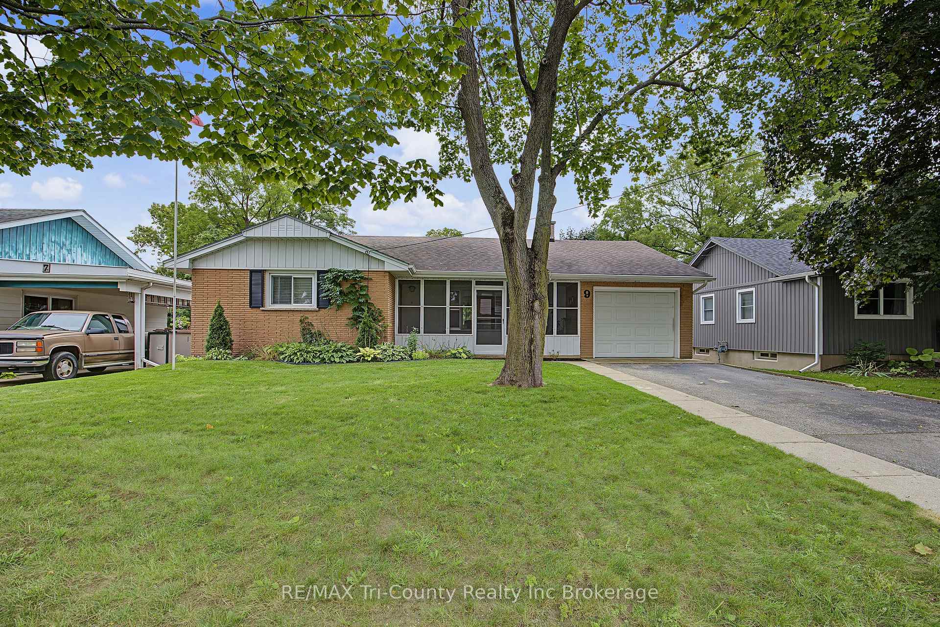 Photo 31 of 9 Parkside Drive, Tillsonburg — HOMEH