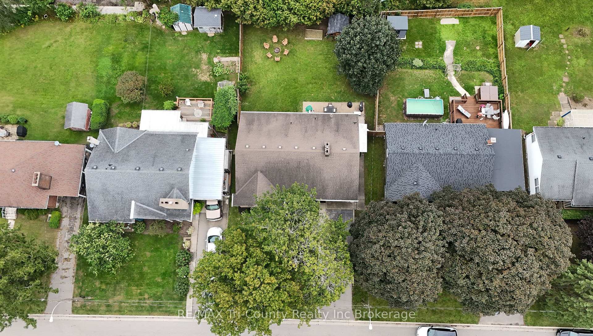 Photo 33 of 9 Parkside Drive, Tillsonburg — HOMEH