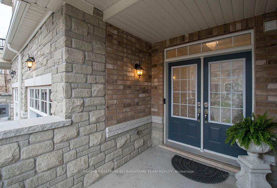 Photo 4 of 96 Port Arthur Crescent, Richmond Hill, Jefferson — HOMEH