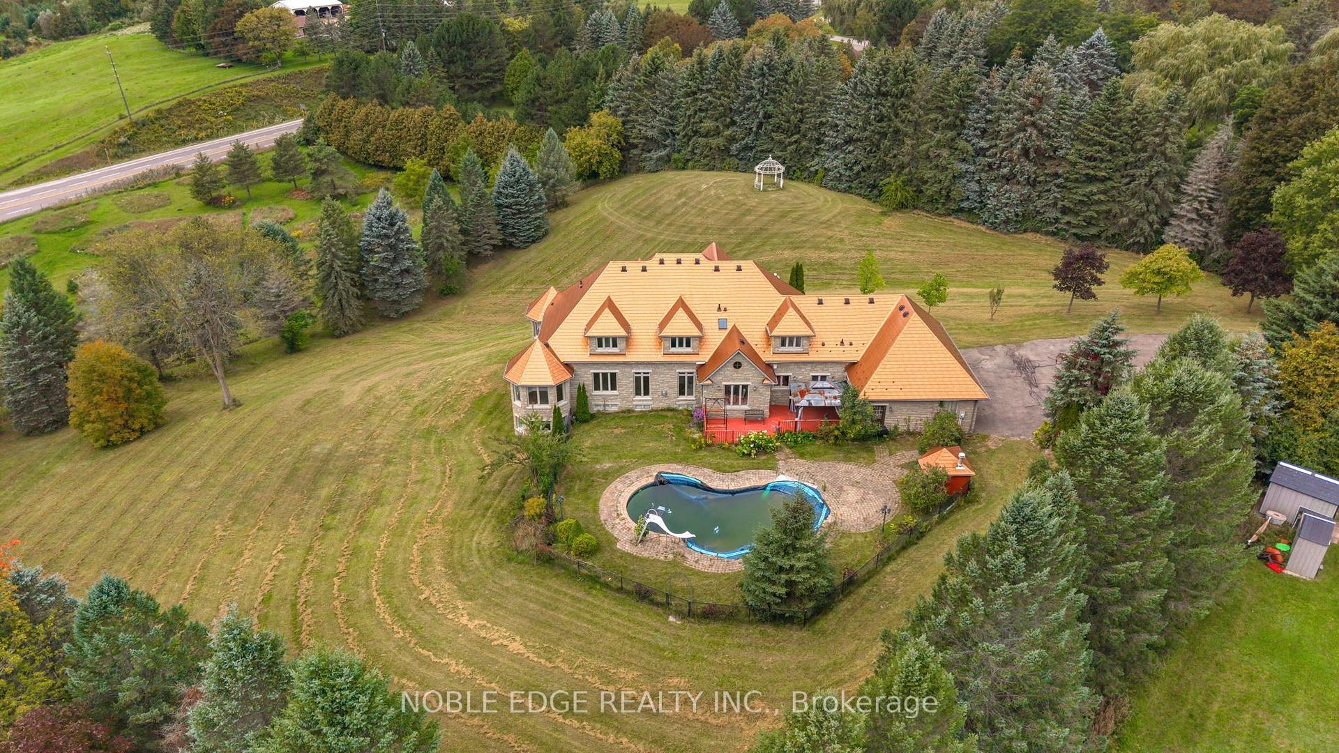 Photo 4 of 7 Walton Drive, Caledon, Palgrave — HOMEH