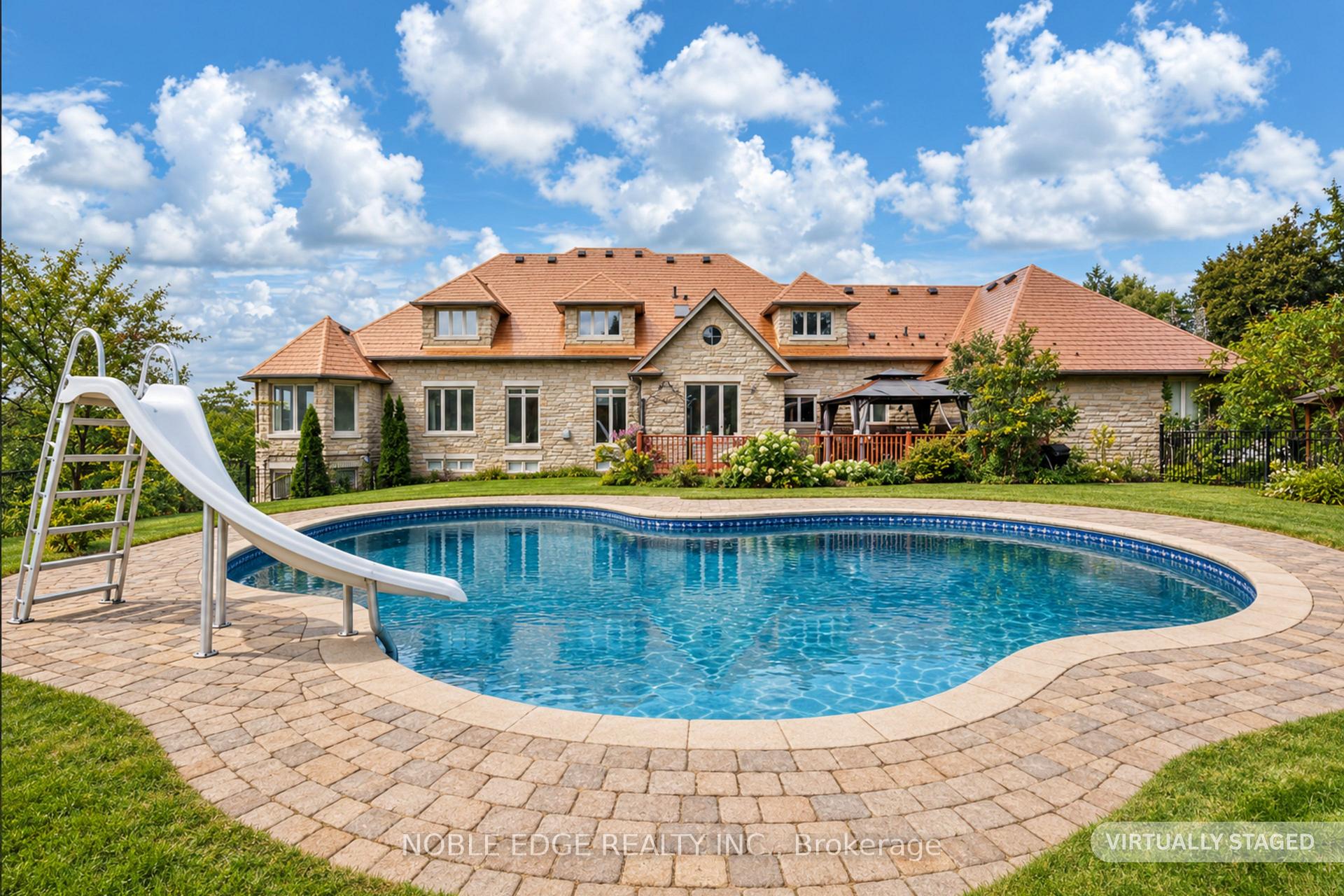 Photo 5 of 7 Walton Drive, Caledon, Palgrave — HOMEH