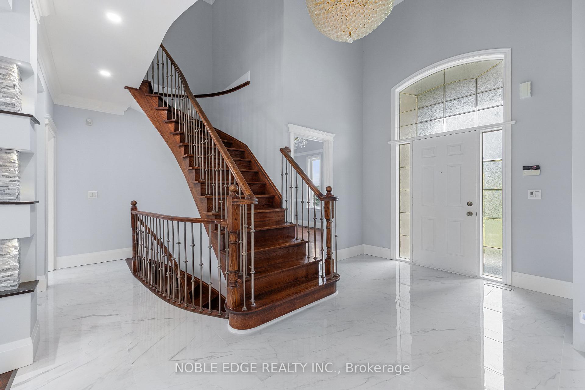 Photo 19 of 7 Walton Drive, Caledon, Palgrave — HOMEH