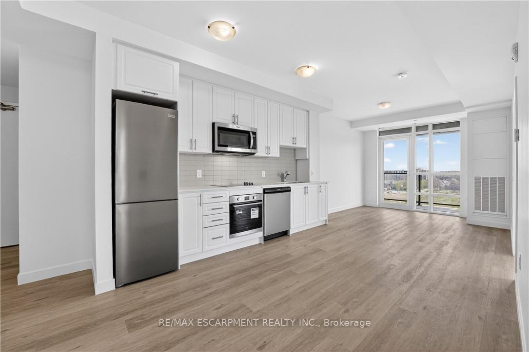 Photo 6 of Unit 718, 461 Green Road, Hamilton, Stoney Creek — HOMEH