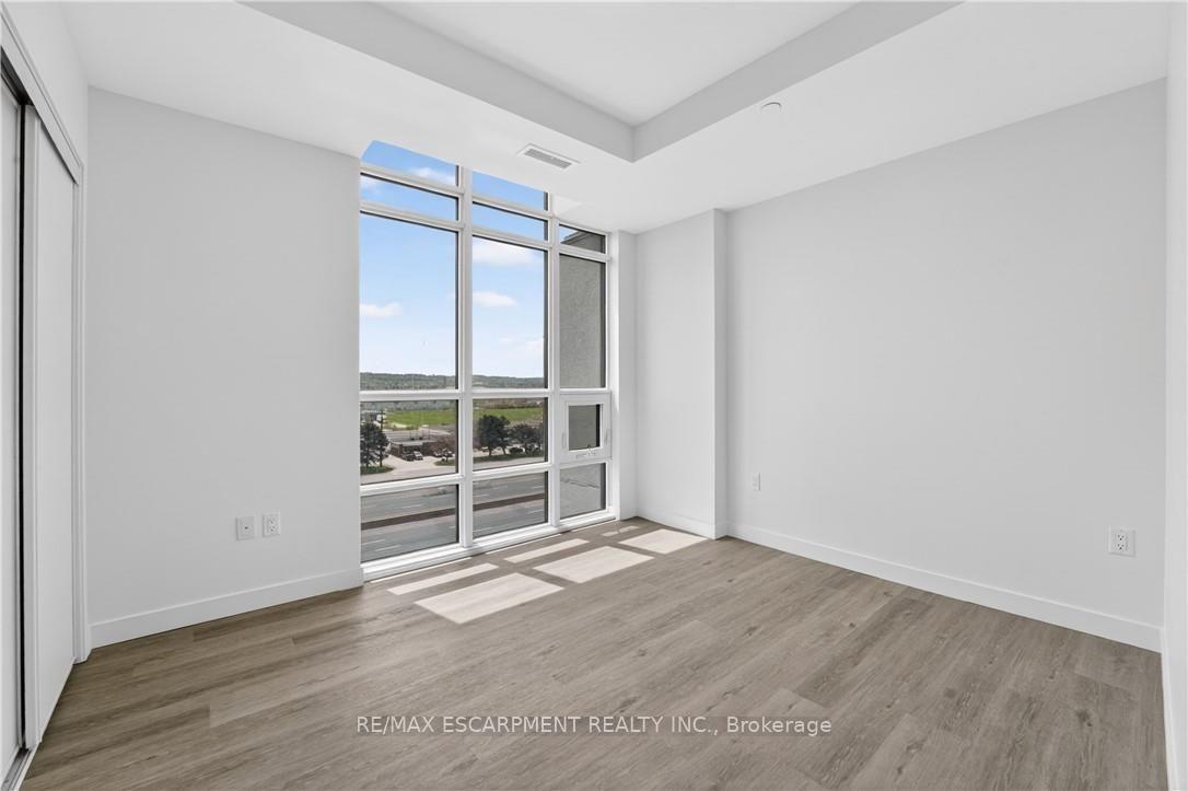 Photo 12 of Unit 718, 461 Green Road, Hamilton, Stoney Creek — HOMEH