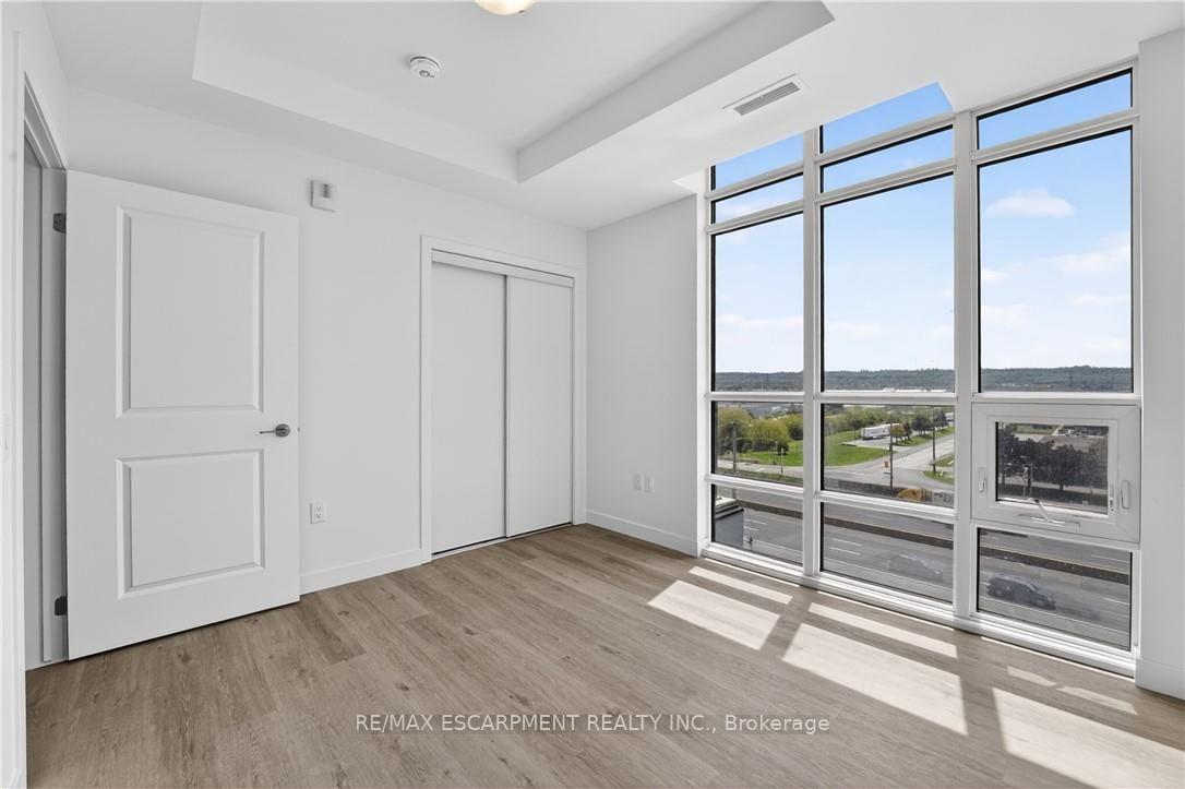 Photo 13 of Unit 718, 461 Green Road, Hamilton, Stoney Creek — HOMEH