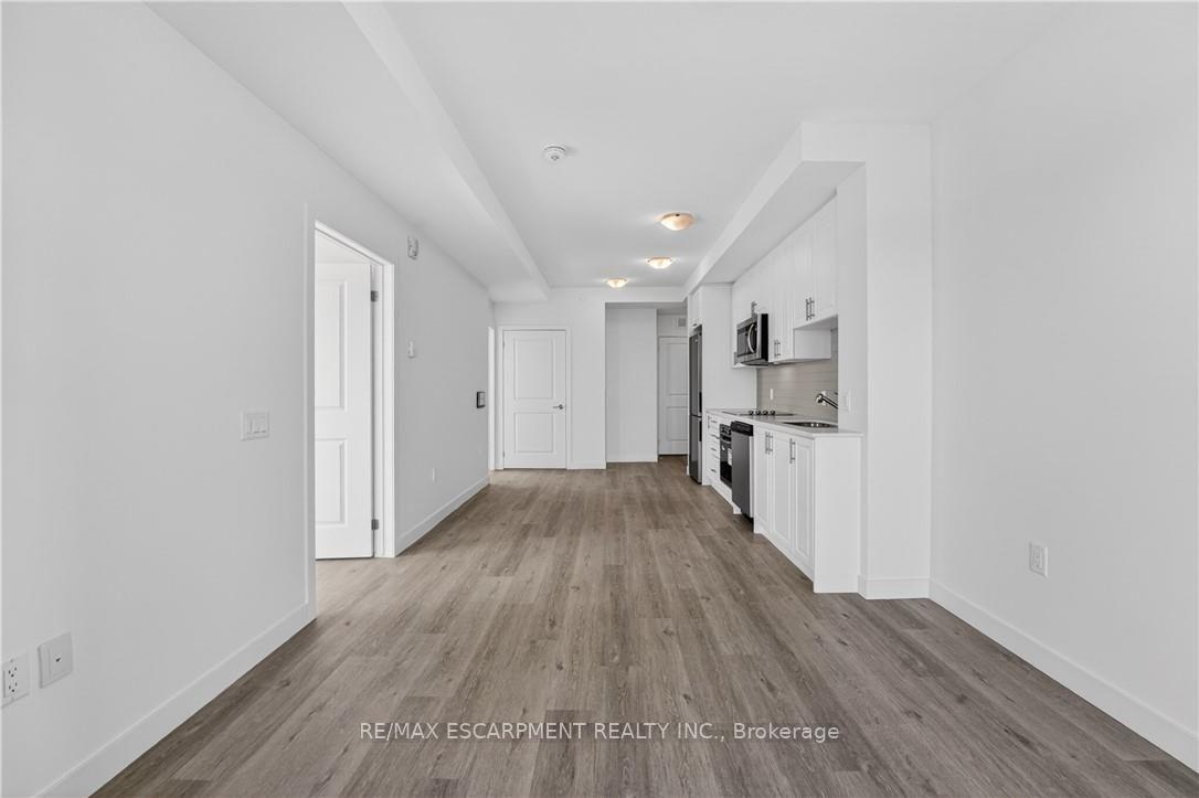 Photo 17 of Unit 718, 461 Green Road, Hamilton, Stoney Creek — HOMEH