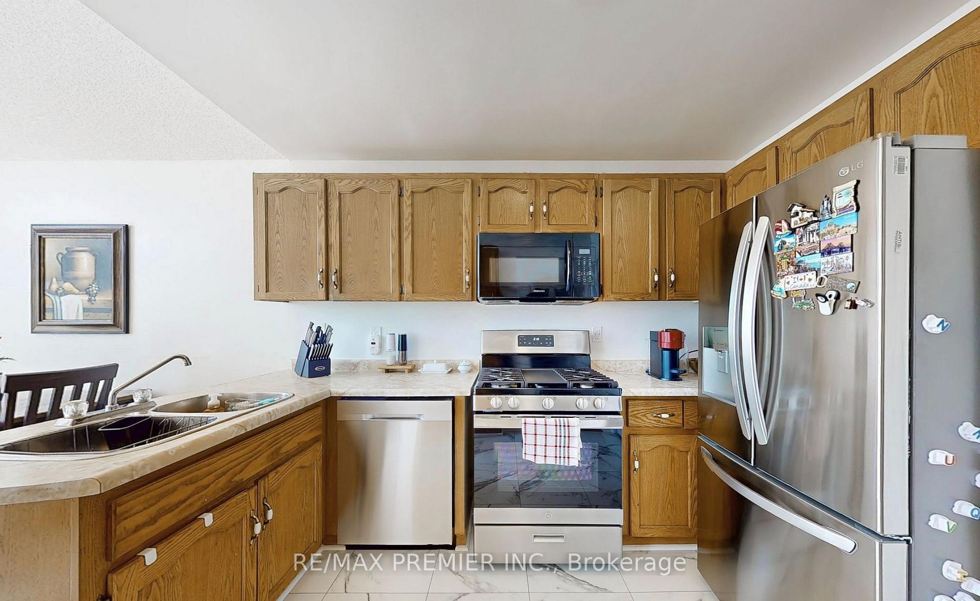 Photo 11 of Unit 13, 9 Wentworth Drive, Grimsby, Grimsby East — HOMEH