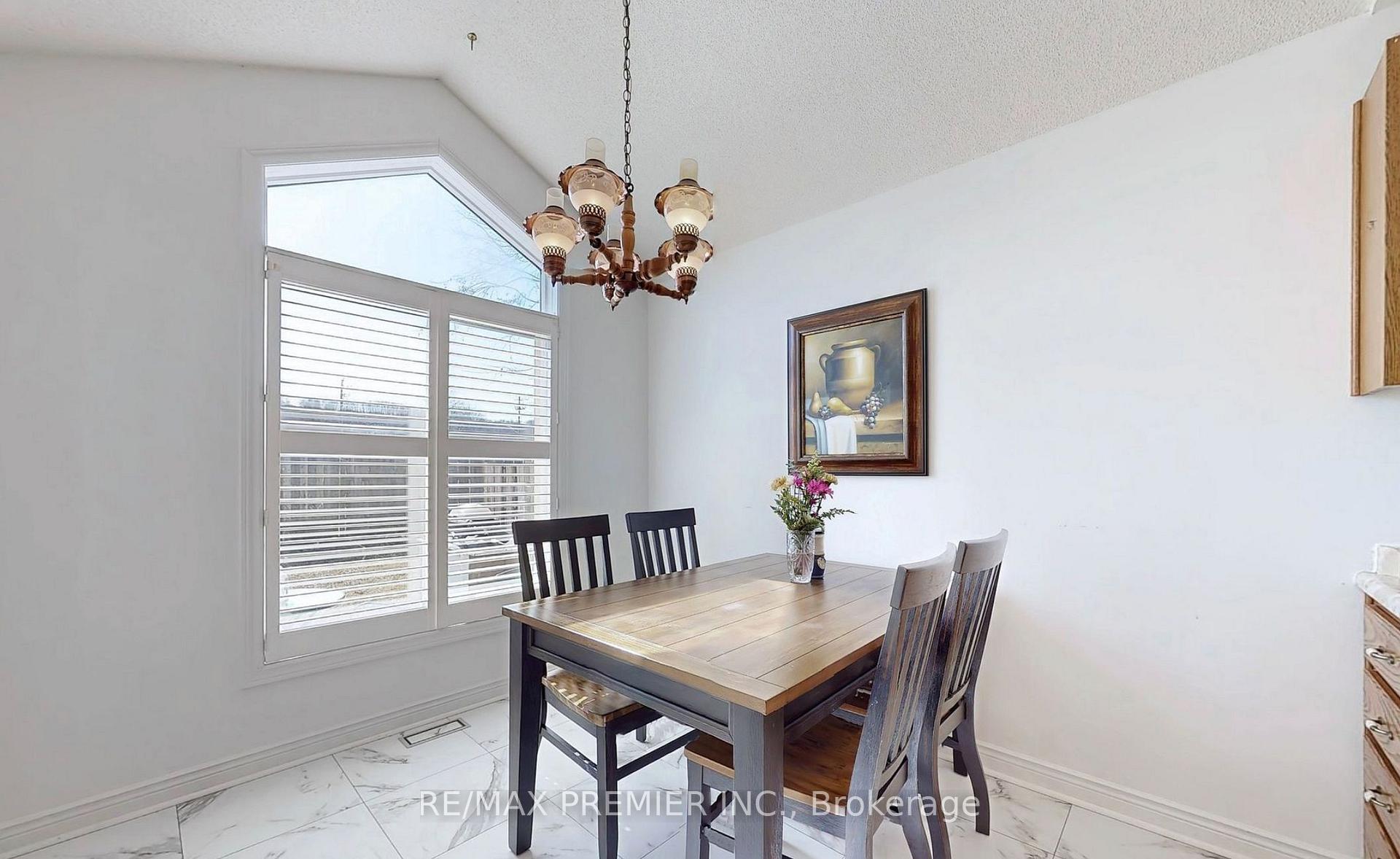 Photo 14 of Unit 13, 9 Wentworth Drive, Grimsby, Grimsby East — HOMEH