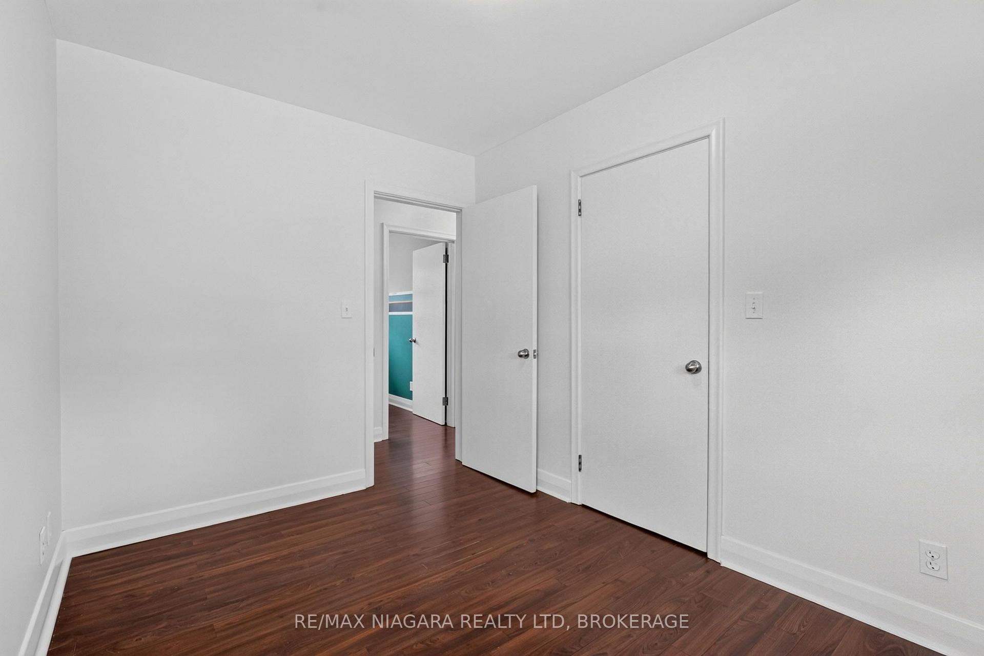 Photo 25 of 6427 Carlton Avenue, Niagara Falls, Dorchester — HOMEH