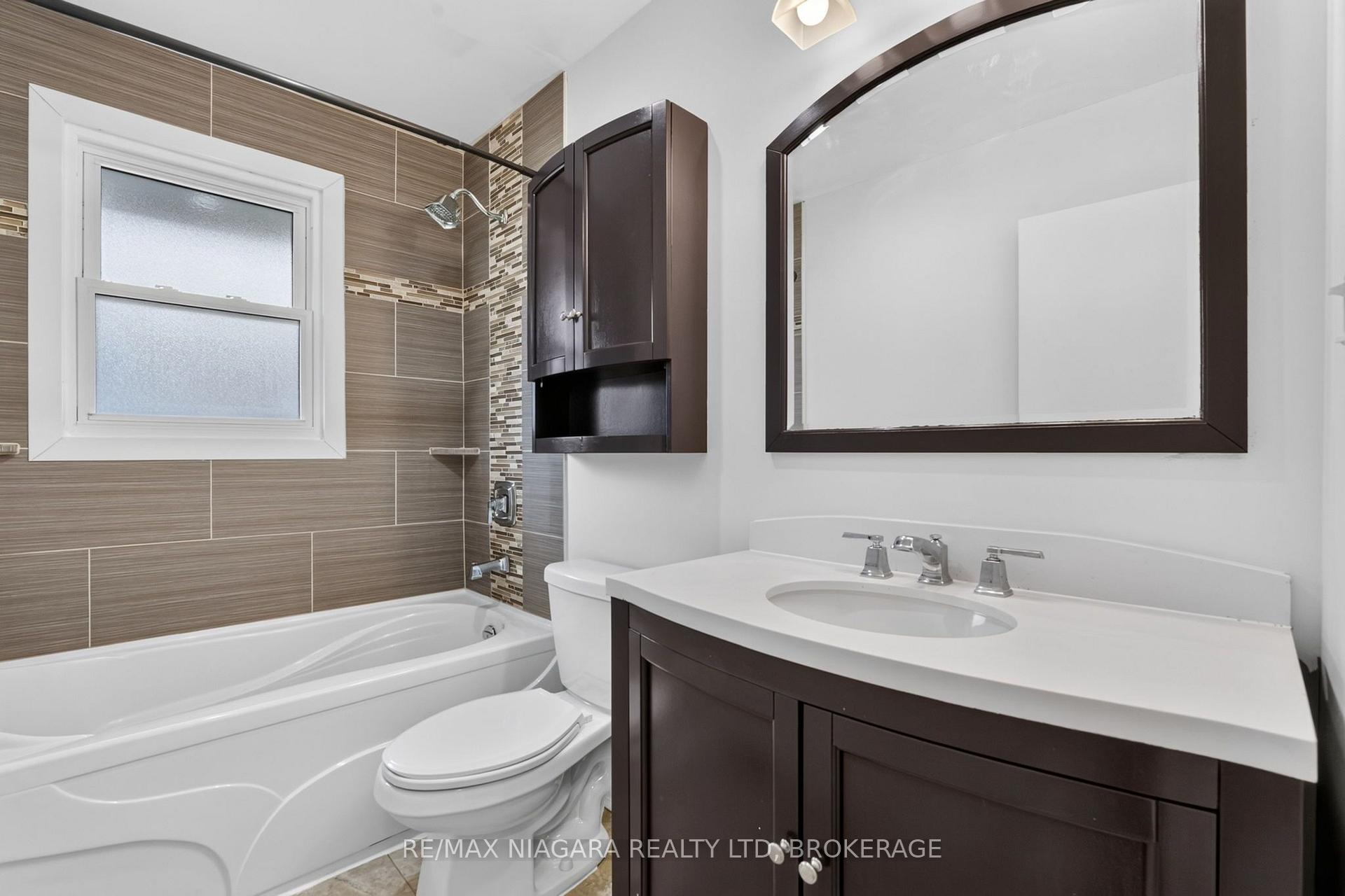 Photo 26 of 6427 Carlton Avenue, Niagara Falls, Dorchester — HOMEH