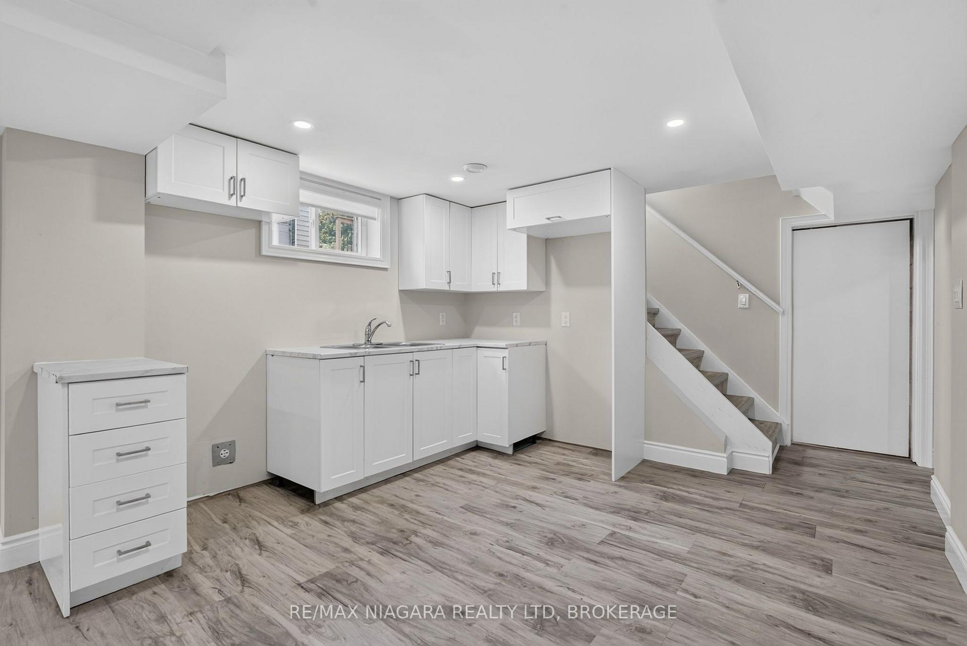 Photo 30 of 6427 Carlton Avenue, Niagara Falls, Dorchester — HOMEH