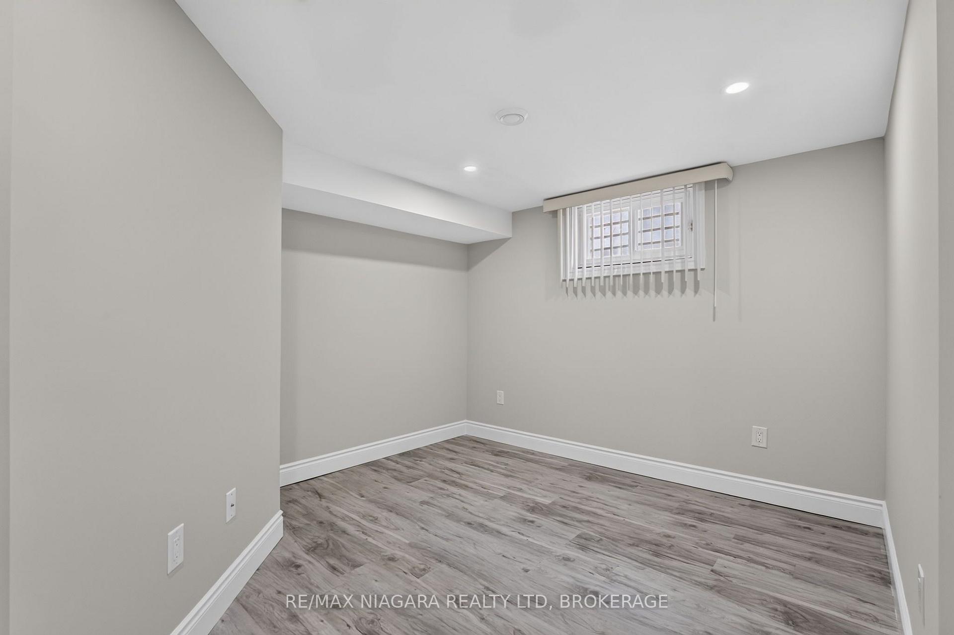 Photo 39 of 6427 Carlton Avenue, Niagara Falls, Dorchester — HOMEH