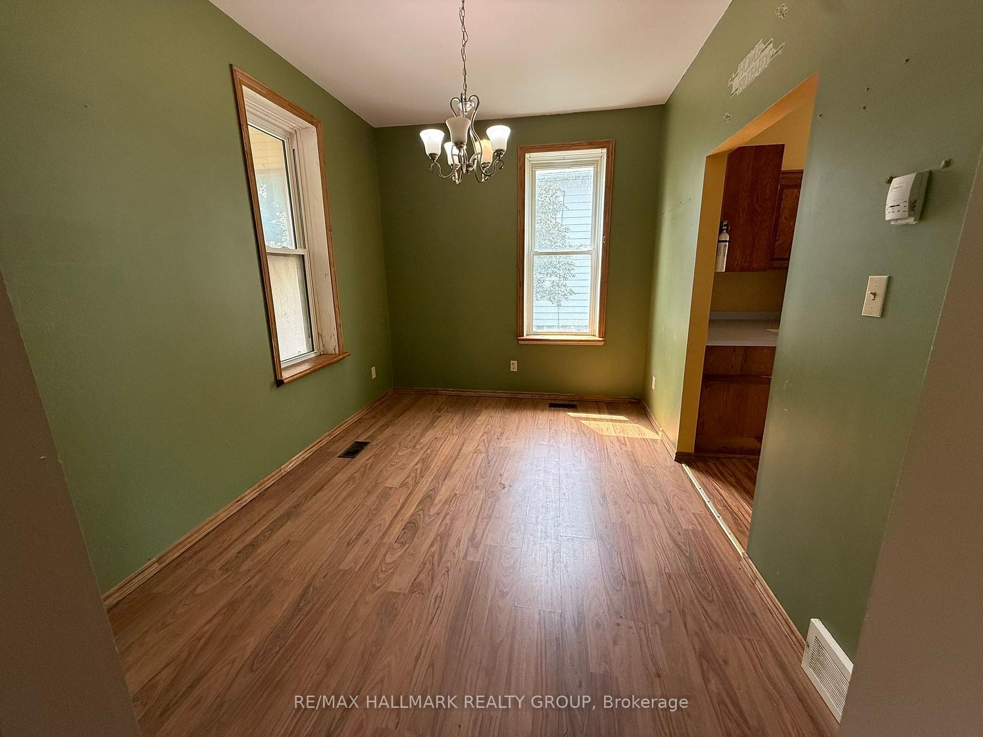 Photo 11 of 12 Circle Drive S, Rideau Lakes, Rideau Lakes (South Crosby) Twp — HOMEH