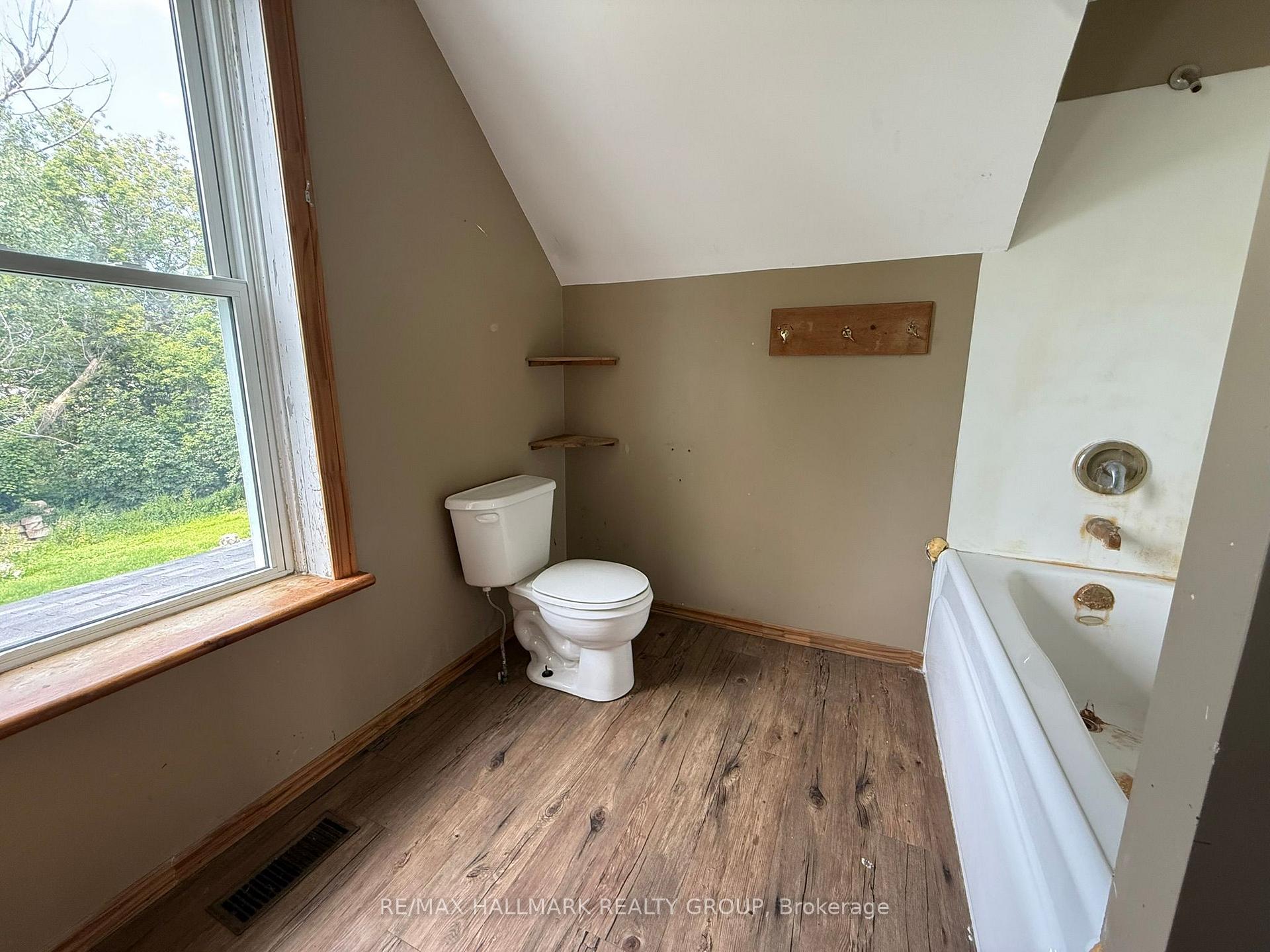 Photo 24 of 12 Circle Drive S, Rideau Lakes, Rideau Lakes (South Crosby) Twp — HOMEH