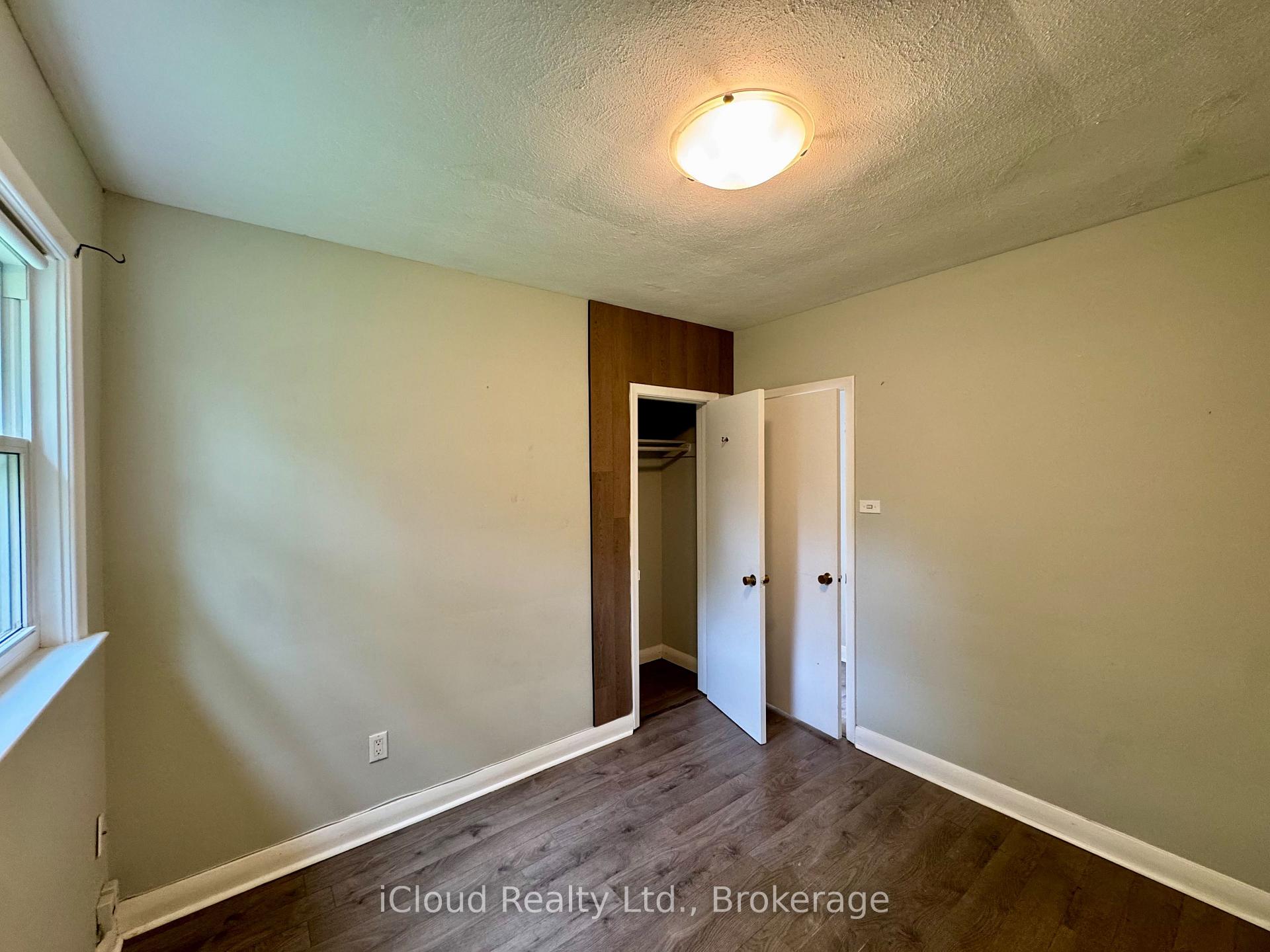 Photo 13 of 122 Selgrove Crescent, Oakville, Southwest — HOMEH
