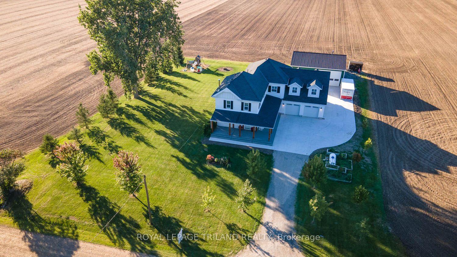 Photo 3 of 11688 Charlton Drive, Middlesex Centre, Rural Middlesex Centre — HOMEH