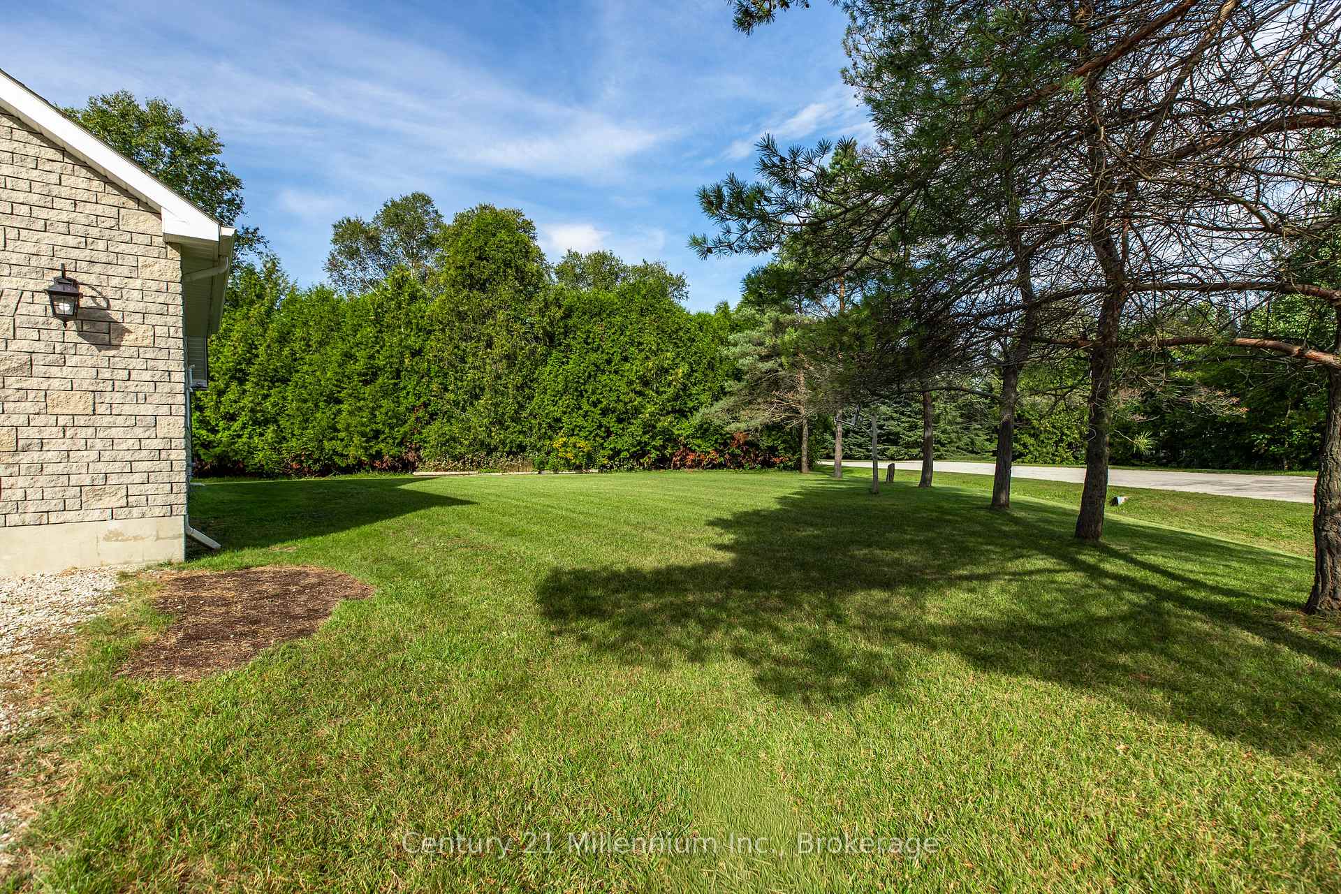 Photo 5 of 103 Dorena Crescent, South Bruce Peninsula — HOMEH