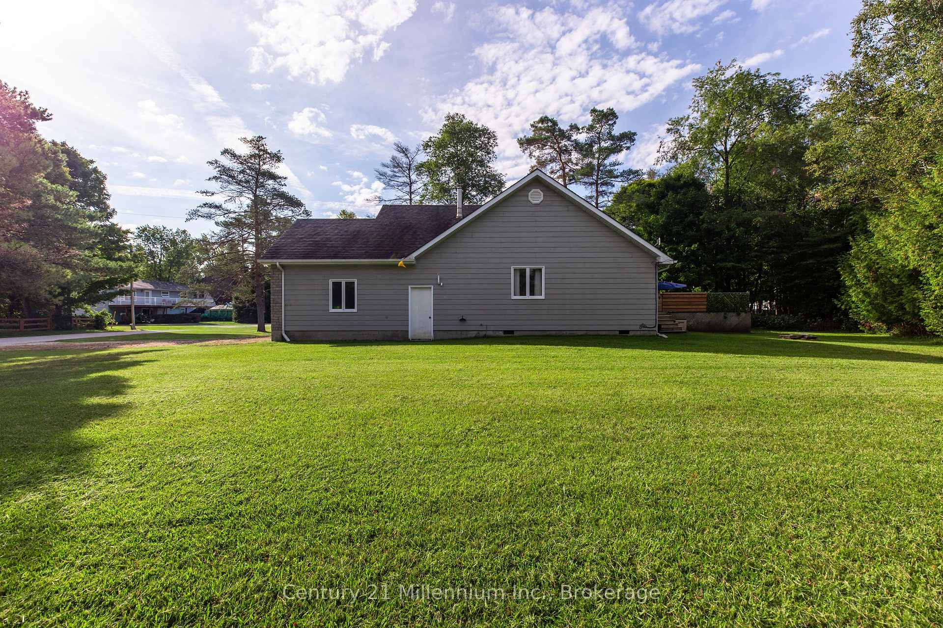 Photo 7 of 103 Dorena Crescent, South Bruce Peninsula — HOMEH