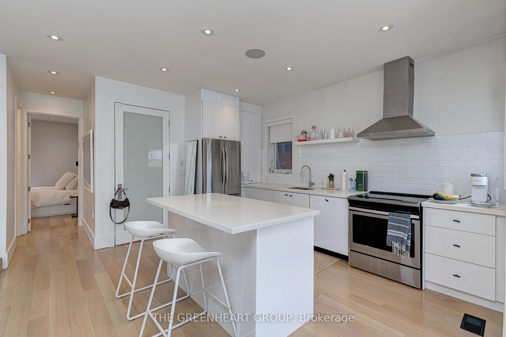 Photo 6 of Unit Main, 64 Beatrice Street, Toronto, Trinity-Bellwoods — HOMEH
