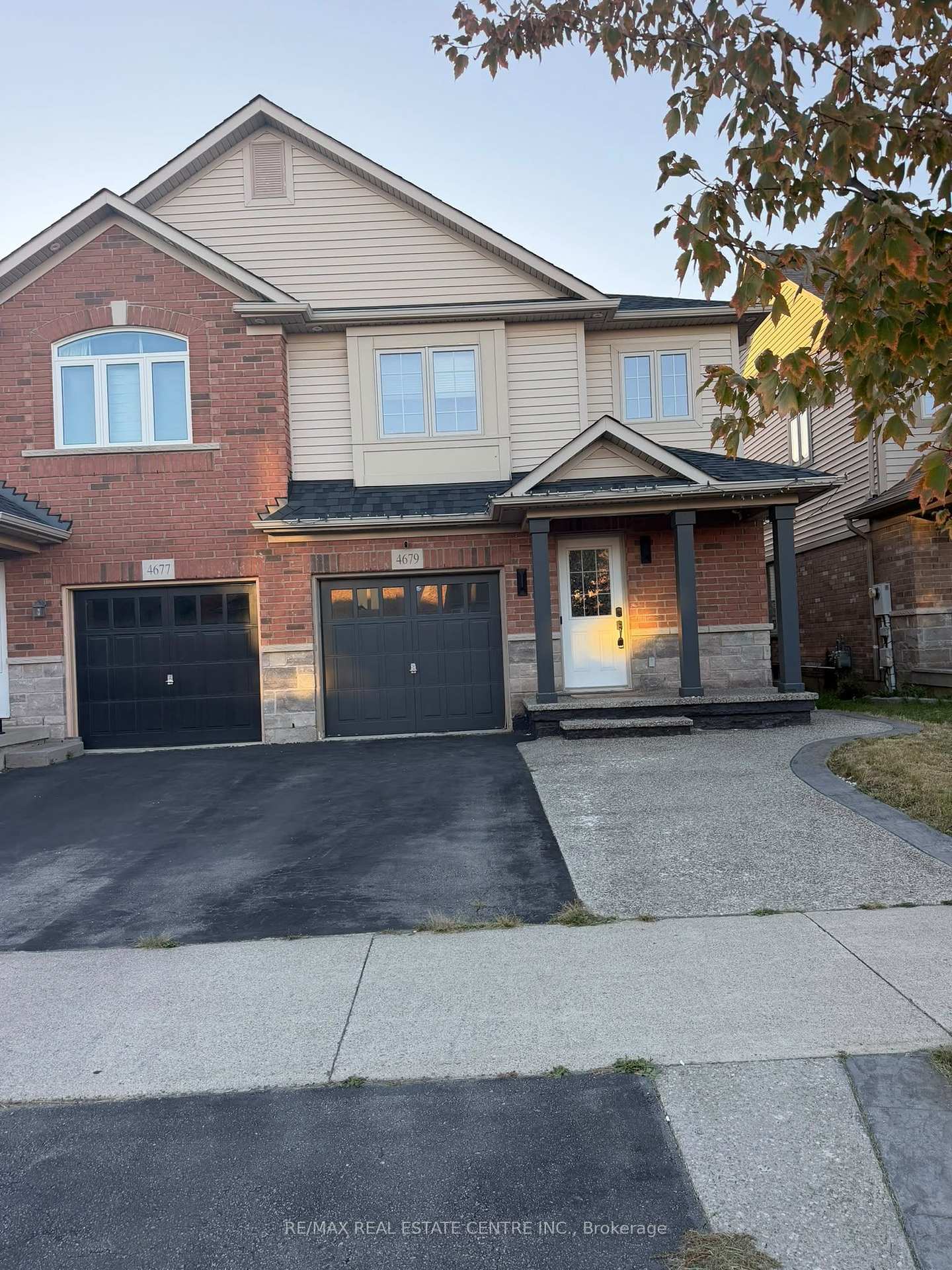 Photo 1 of 4679 Thomas Alton Boulevard, Burlington, Alton — HOMEH