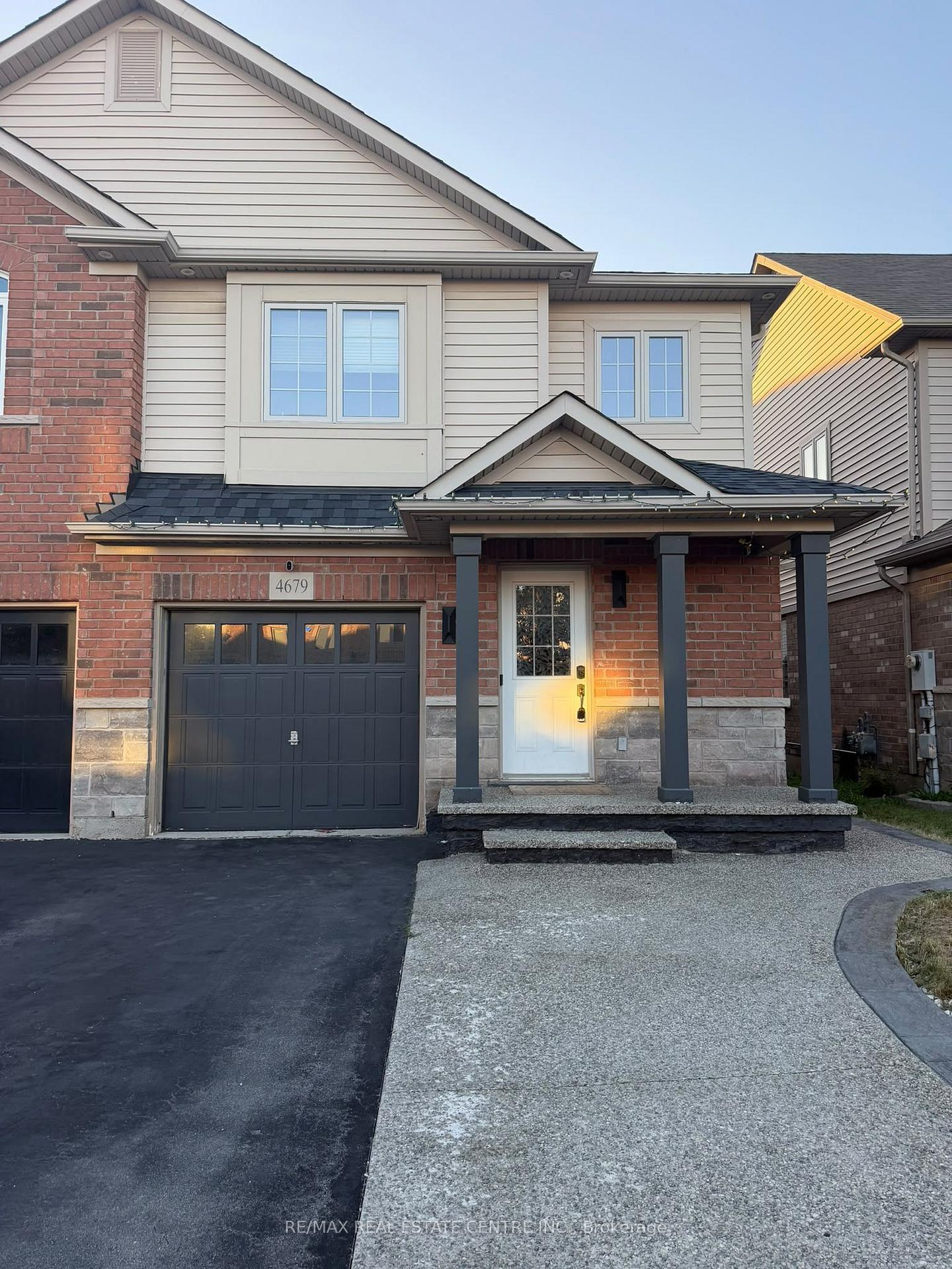 Photo 2 of 4679 Thomas Alton Boulevard, Burlington, Alton — HOMEH