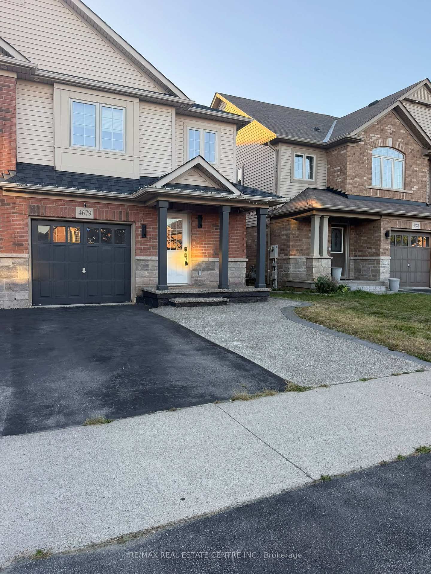 Photo 3 of 4679 Thomas Alton Boulevard, Burlington, Alton — HOMEH