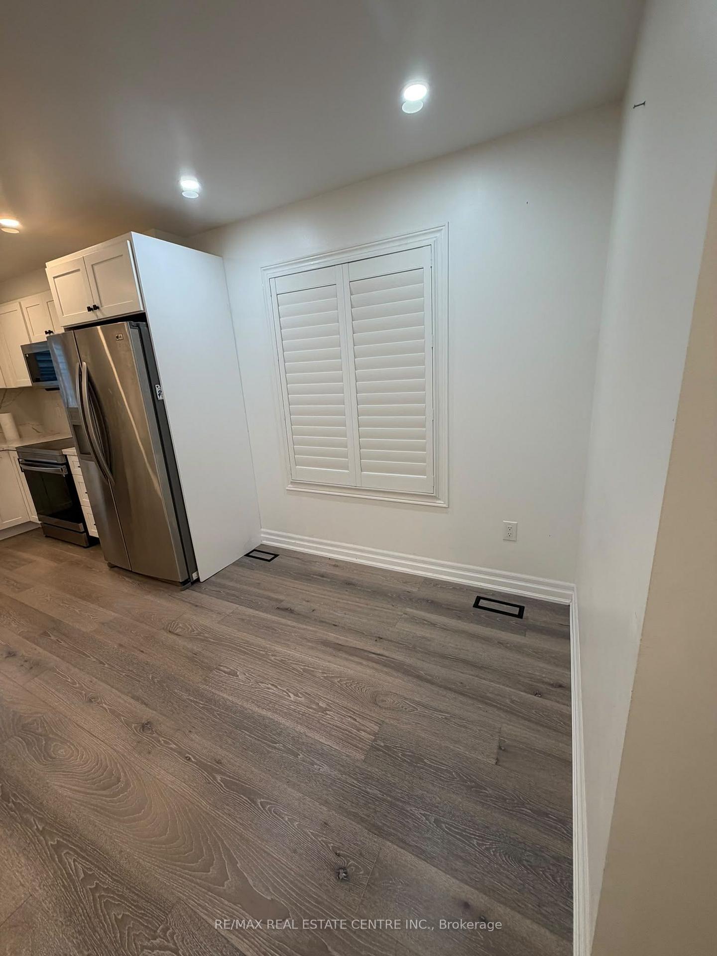 Photo 10 of 4679 Thomas Alton Boulevard, Burlington, Alton — HOMEH