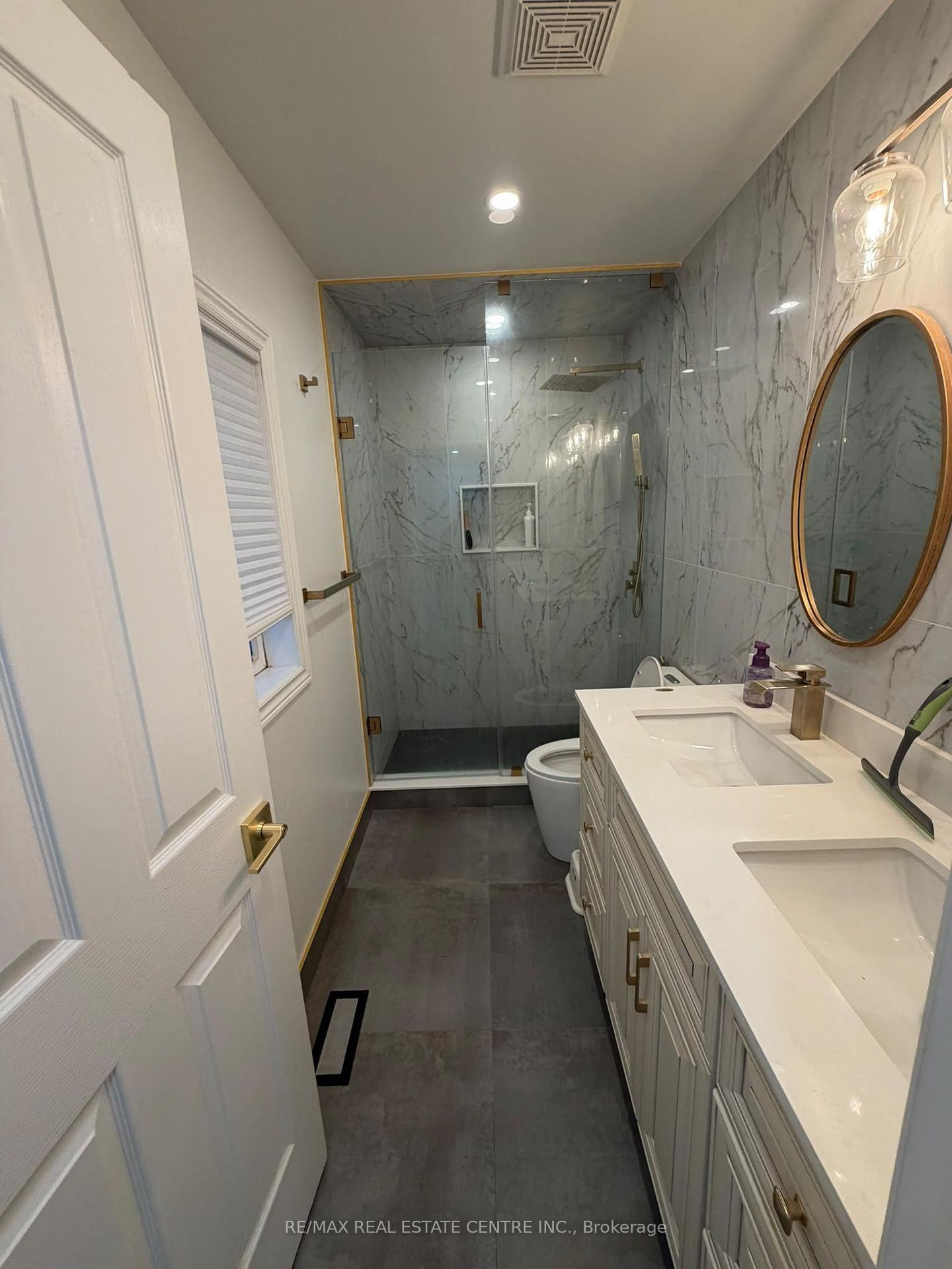 Photo 20 of 4679 Thomas Alton Boulevard, Burlington, Alton — HOMEH