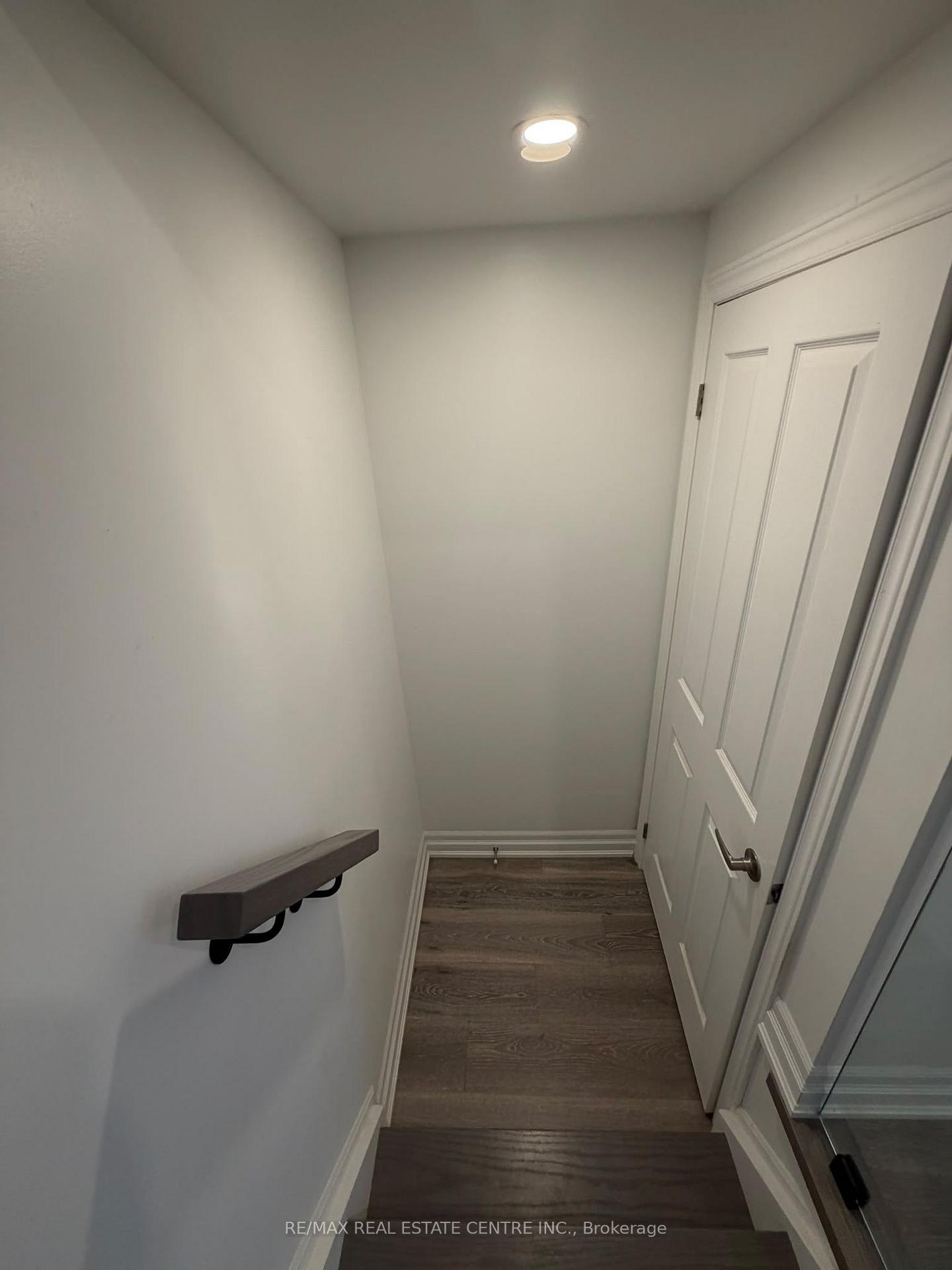 Photo 31 of 4679 Thomas Alton Boulevard, Burlington, Alton — HOMEH