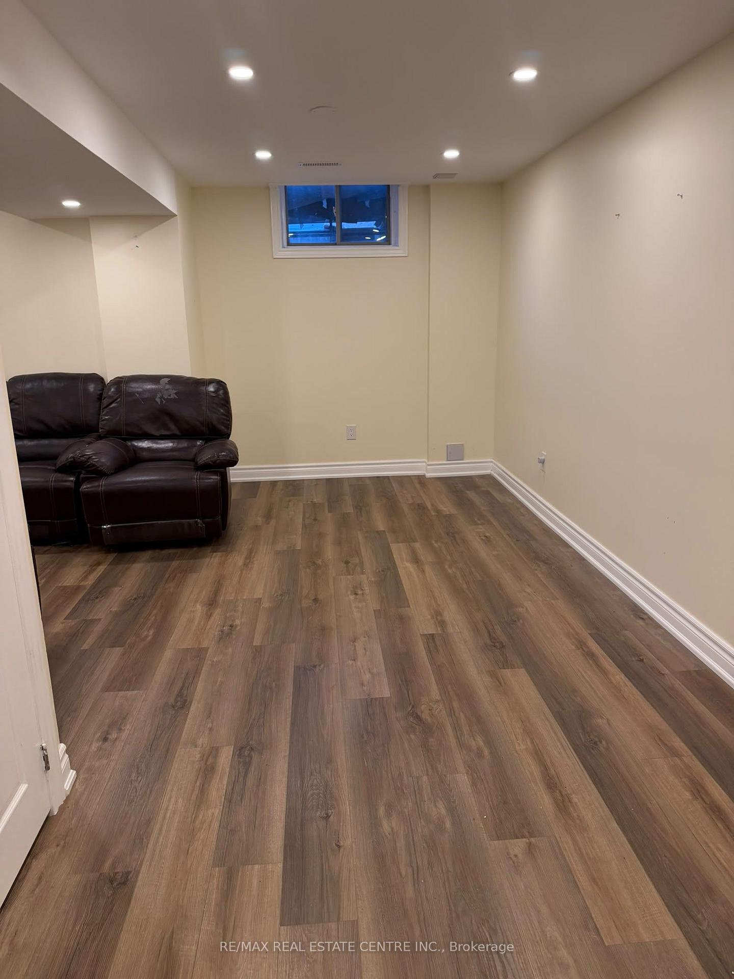 Photo 33 of 4679 Thomas Alton Boulevard, Burlington, Alton — HOMEH