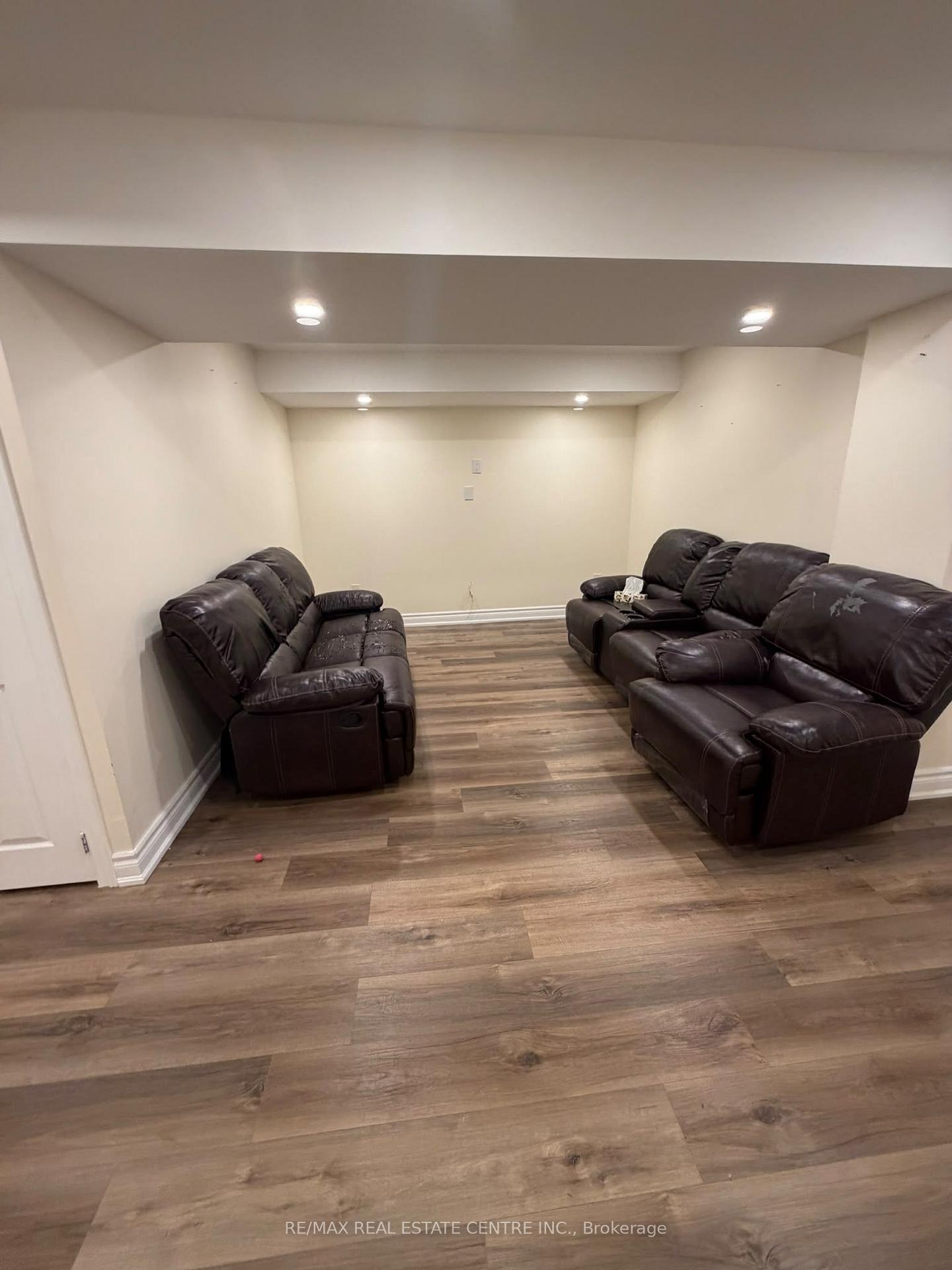 Photo 35 of 4679 Thomas Alton Boulevard, Burlington, Alton — HOMEH