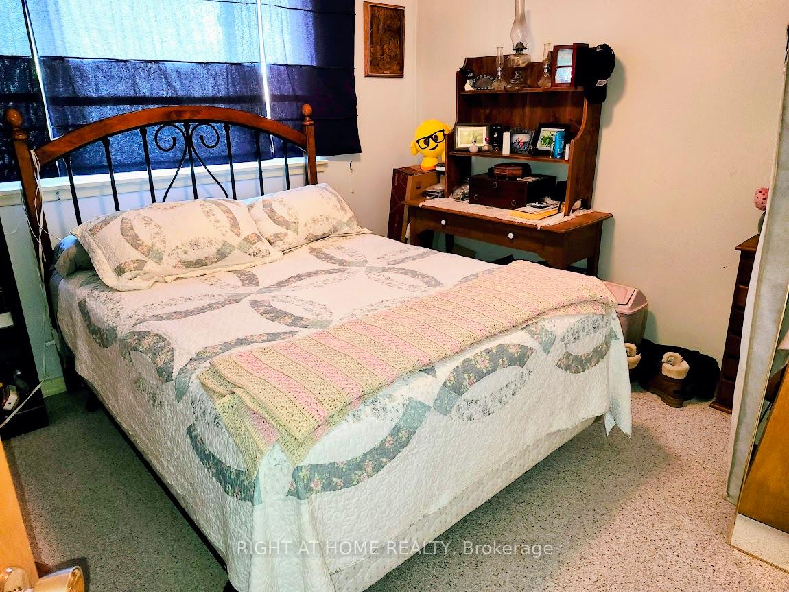 Photo 8 of 343 Frontenac Avenue, Oshawa, Vanier — HOMEH