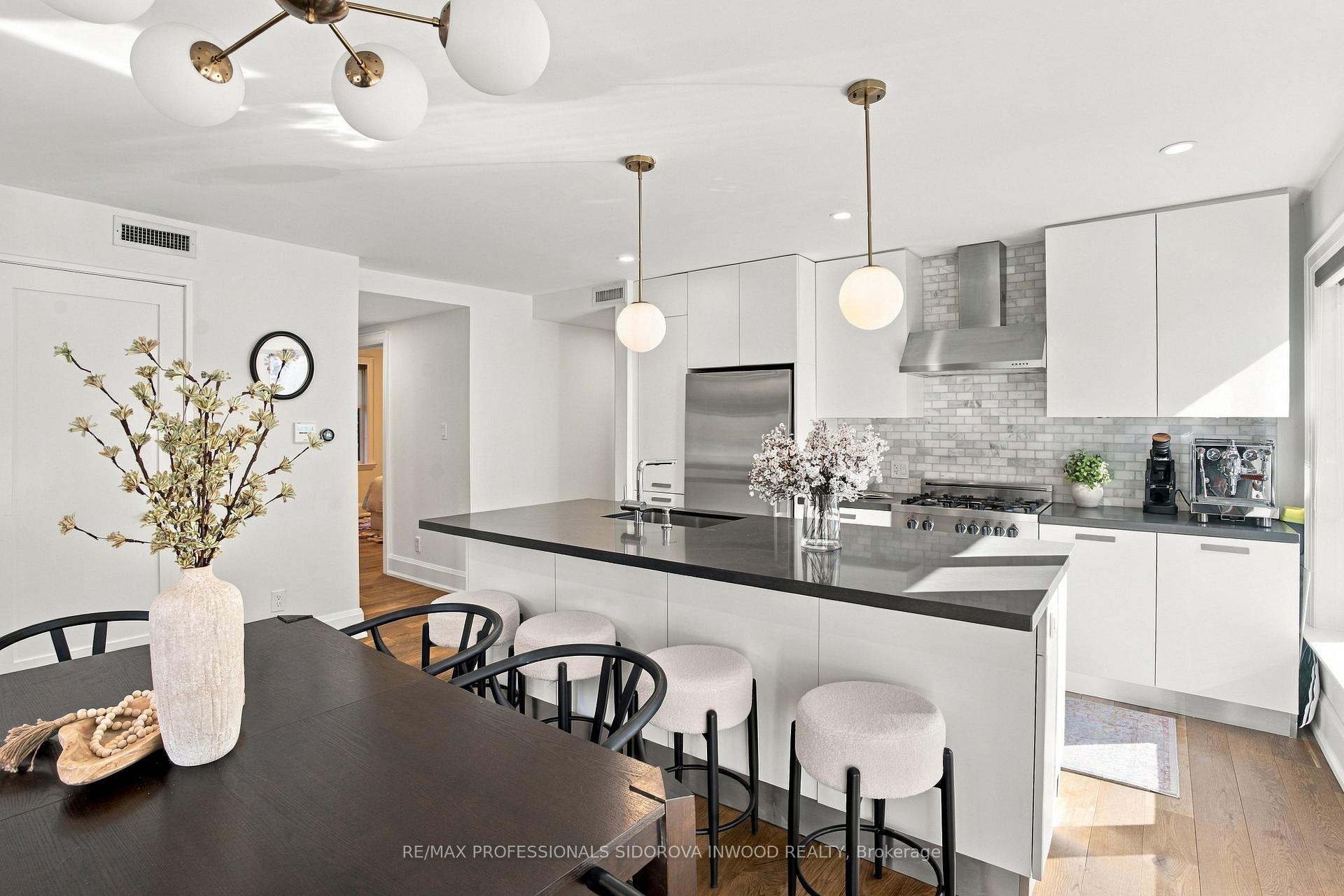Photo 6 of Unit 2A, 1657 Bathurst Street, Toronto, Forest Hill South — HOMEH