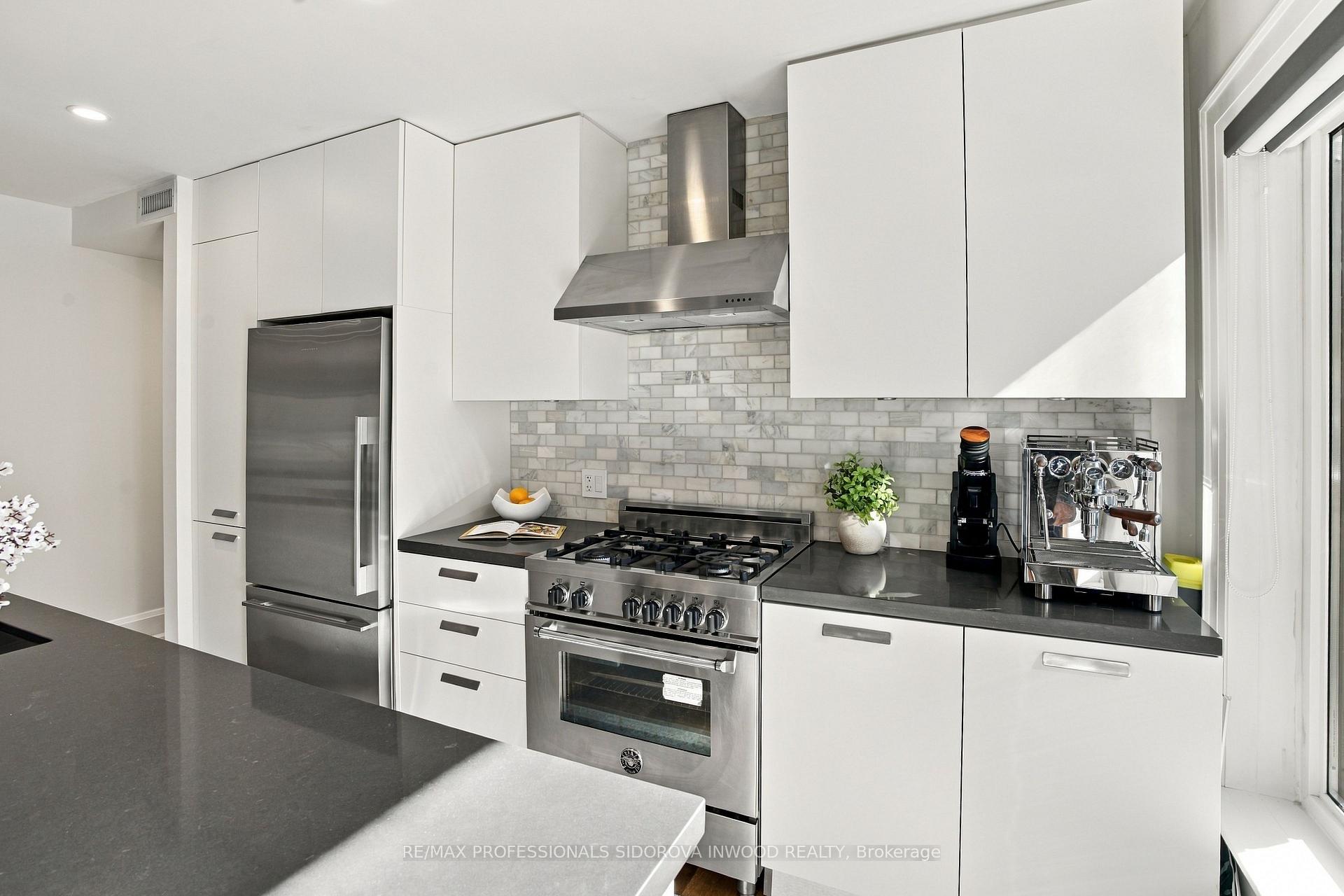 Photo 8 of Unit 2A, 1657 Bathurst Street, Toronto, Forest Hill South — HOMEH