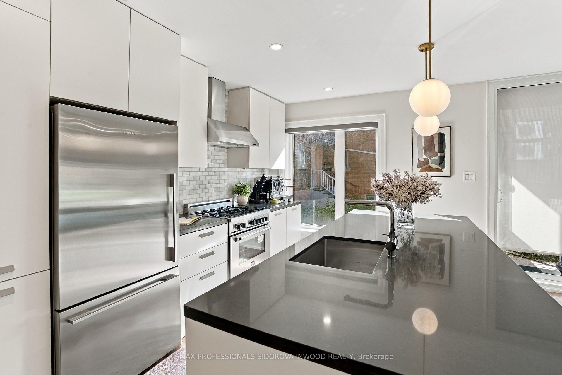Photo 9 of Unit 2A, 1657 Bathurst Street, Toronto, Forest Hill South — HOMEH