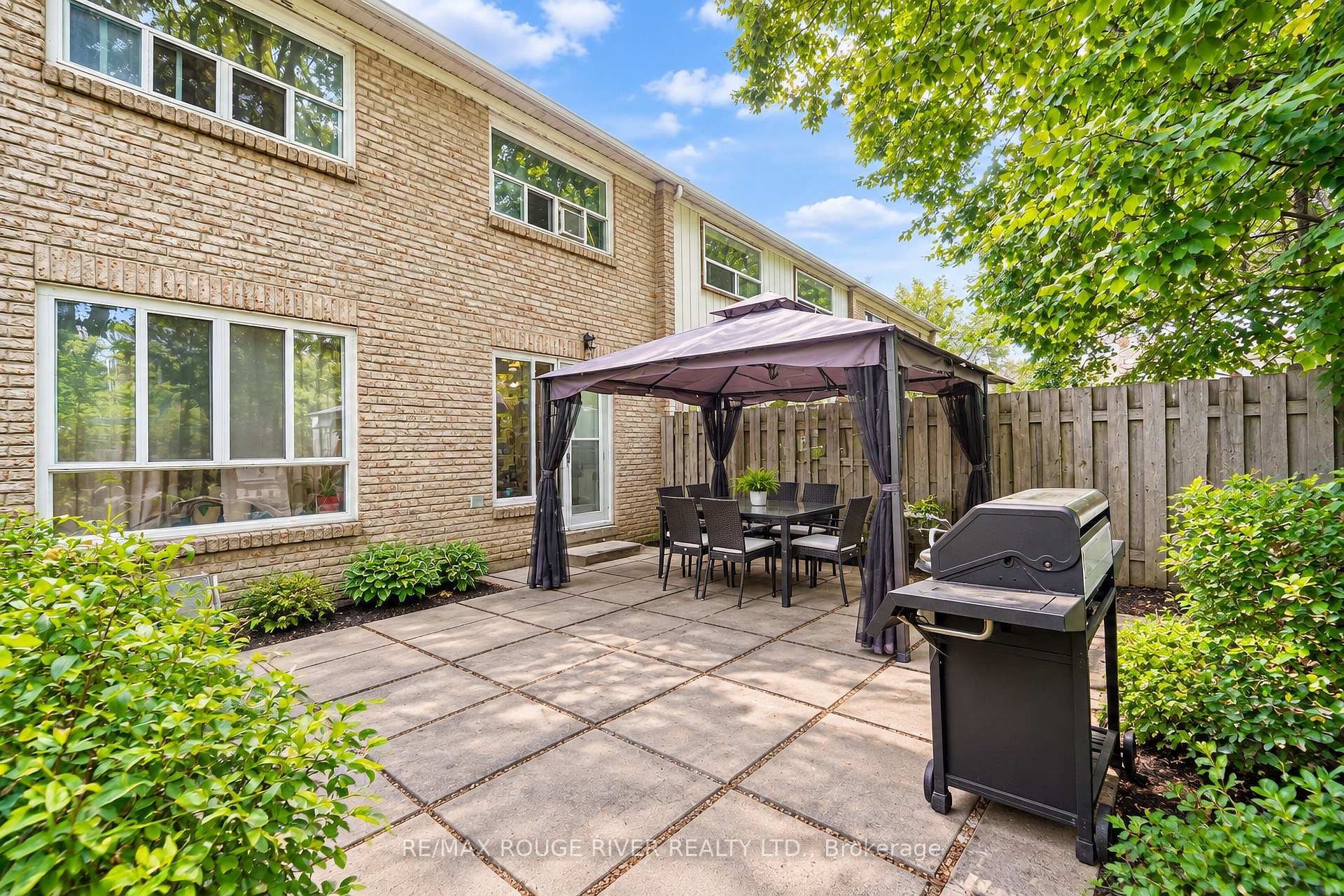 Photo 2 of Unit 3, 9 Gosford Boulevard, North York, Black Creek — HOMEH