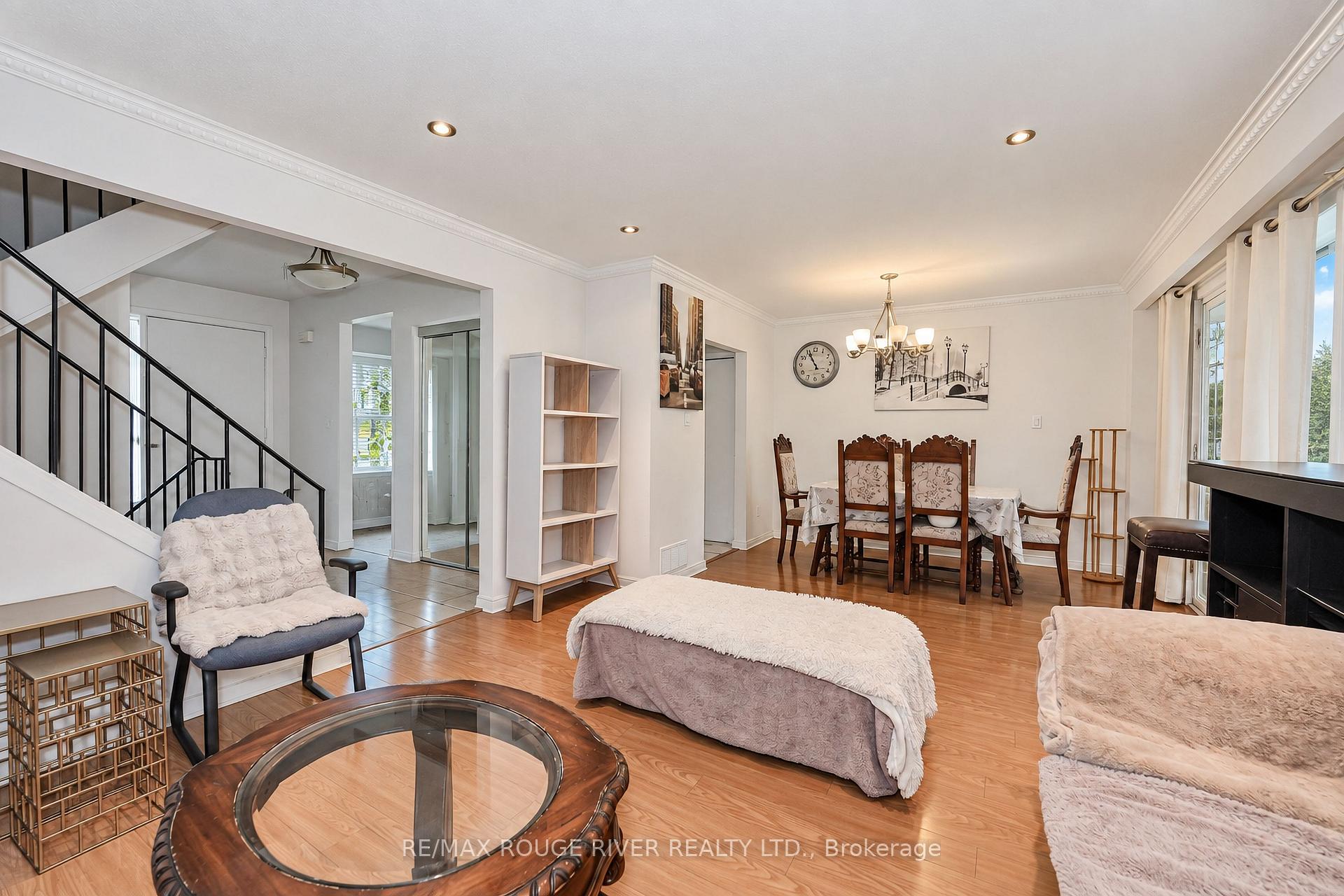 Photo 8 of Unit 3, 9 Gosford Boulevard, North York, Black Creek — HOMEH