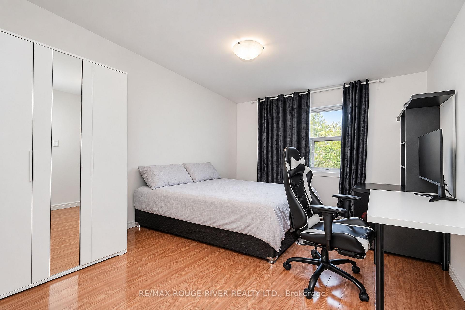 Photo 14 of Unit 3, 9 Gosford Boulevard, North York, Black Creek — HOMEH