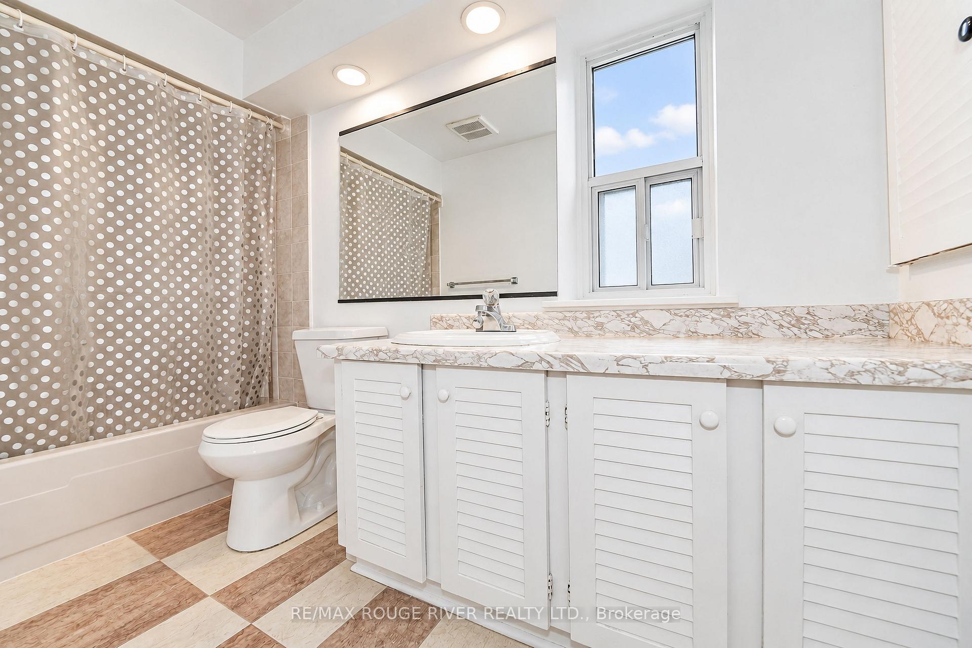 Photo 16 of Unit 3, 9 Gosford Boulevard, North York, Black Creek — HOMEH