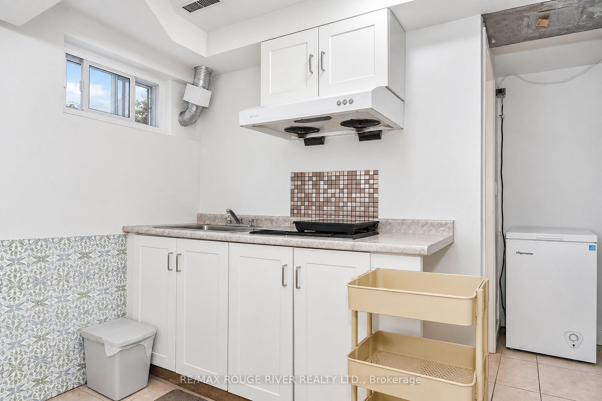 Photo 21 of Unit 3, 9 Gosford Boulevard, North York, Black Creek — HOMEH