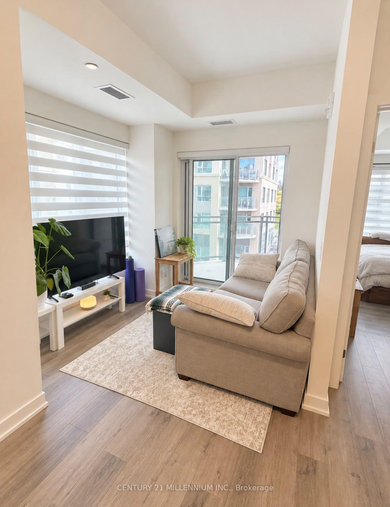 Photo 2 of Unit 310, 56 Lakeside Terrace, Barrie, Little Lake — HOMEH
