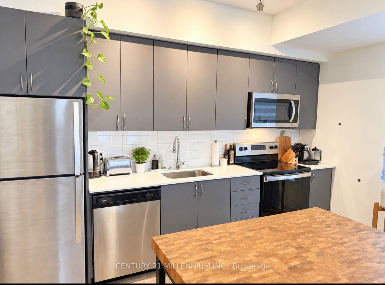 Photo 5 of Unit 310, 56 Lakeside Terrace, Barrie, Little Lake — HOMEH