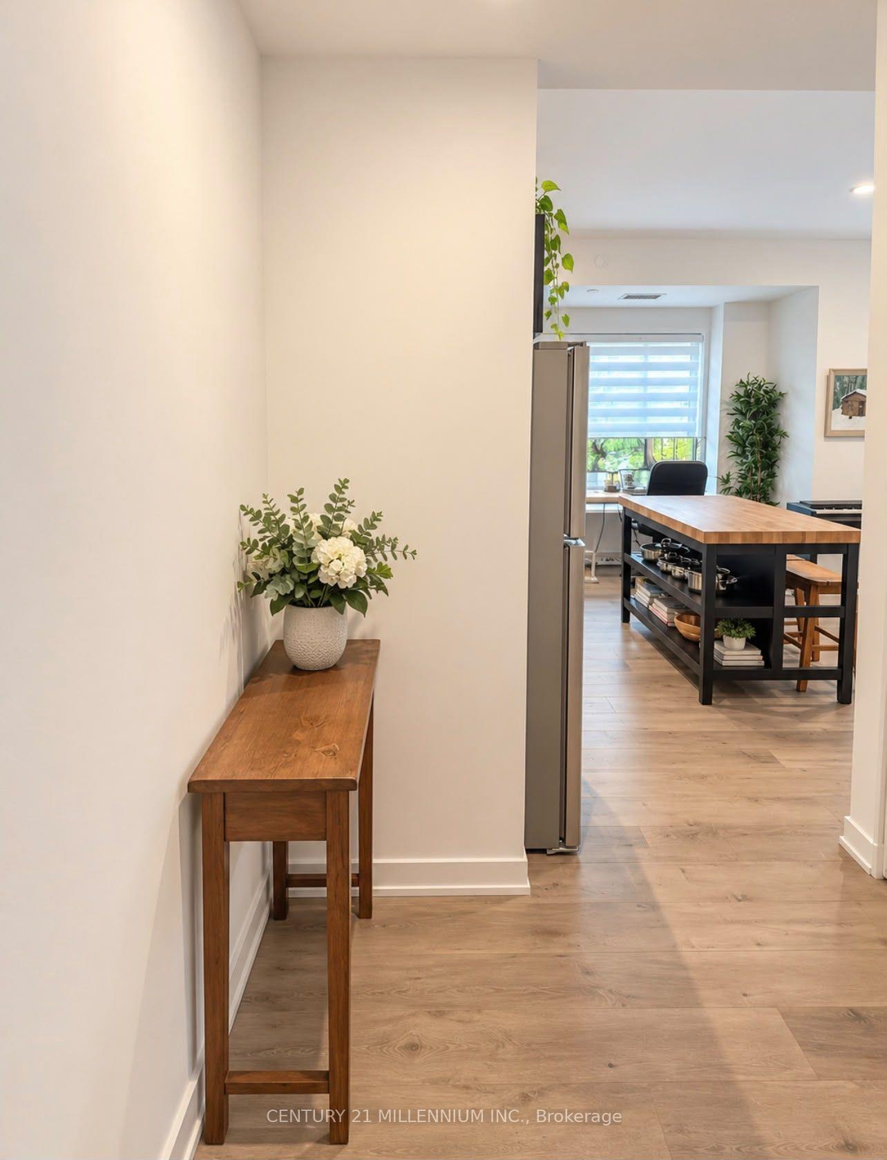 Photo 8 of Unit 310, 56 Lakeside Terrace, Barrie, Little Lake — HOMEH