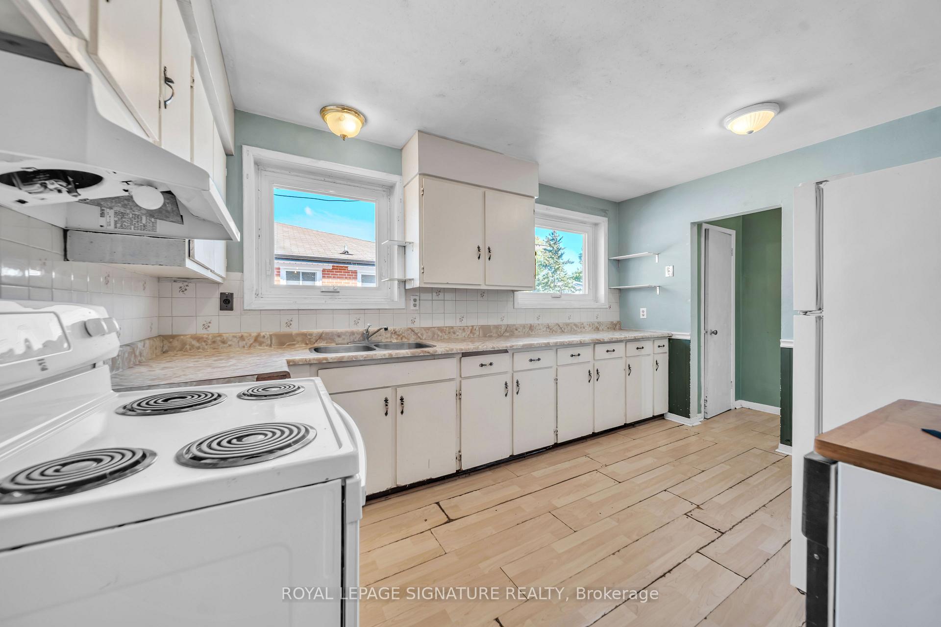 Photo 13 of 832 Zator Avenue, Pickering, Bay Ridges — HOMEH