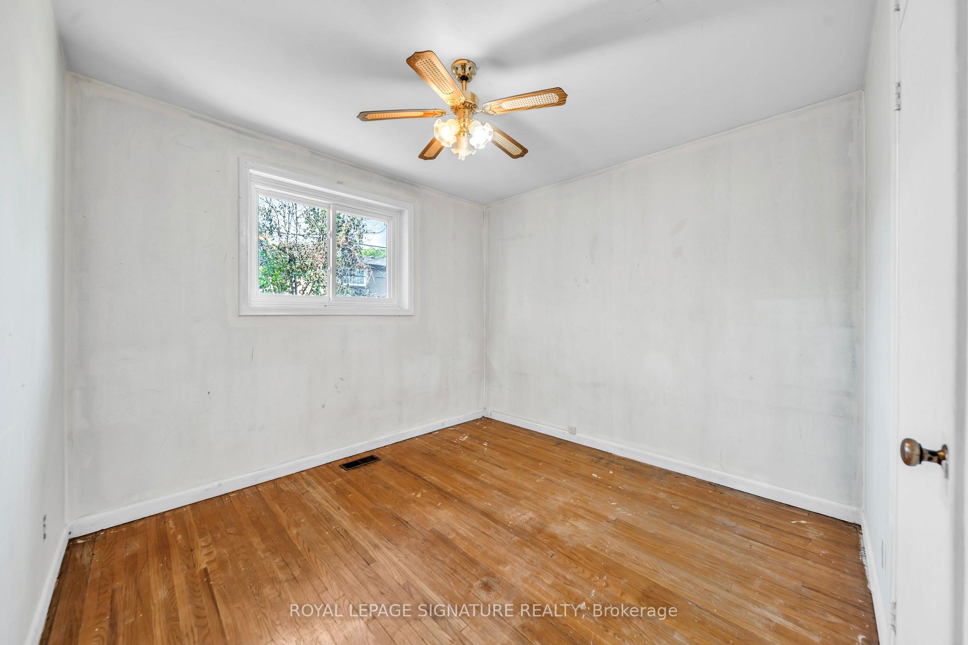 Photo 16 of 832 Zator Avenue, Pickering, Bay Ridges — HOMEH
