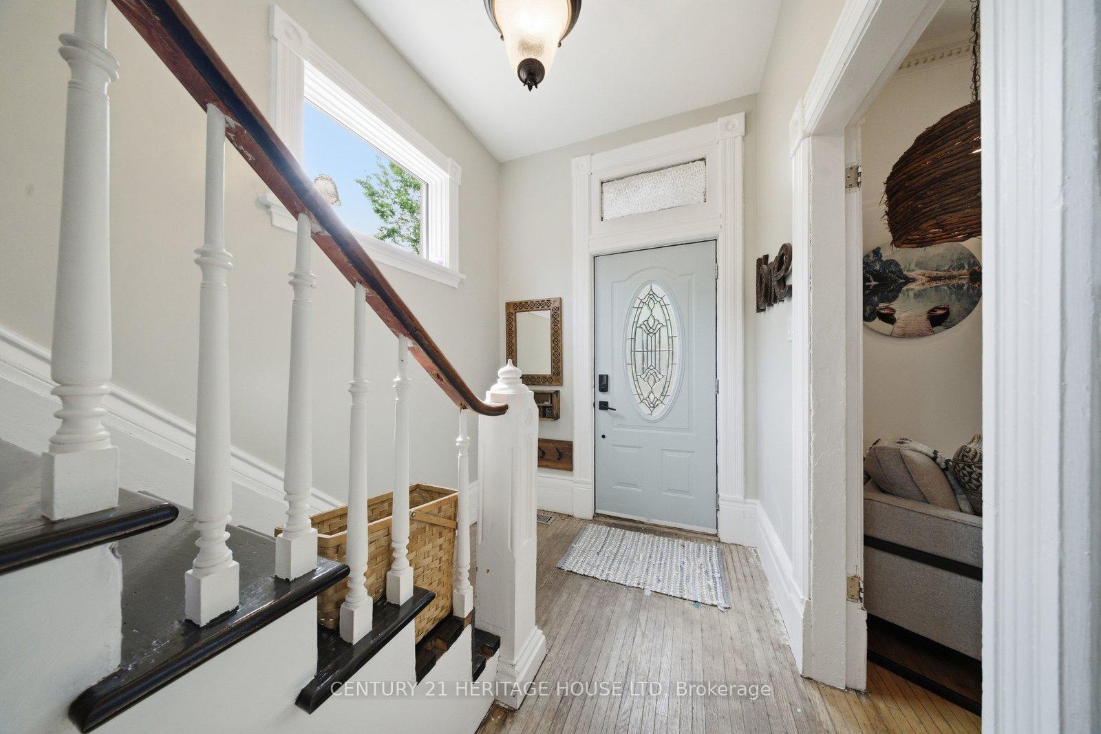 Photo 4 of 62 East Avenue, Brantford, Victoria/Arthur — HOMEH