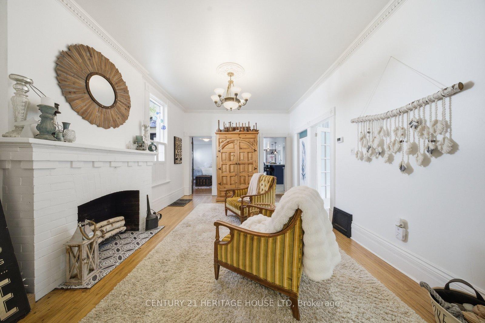 Photo 8 of 62 East Avenue, Brantford, Victoria/Arthur — HOMEH