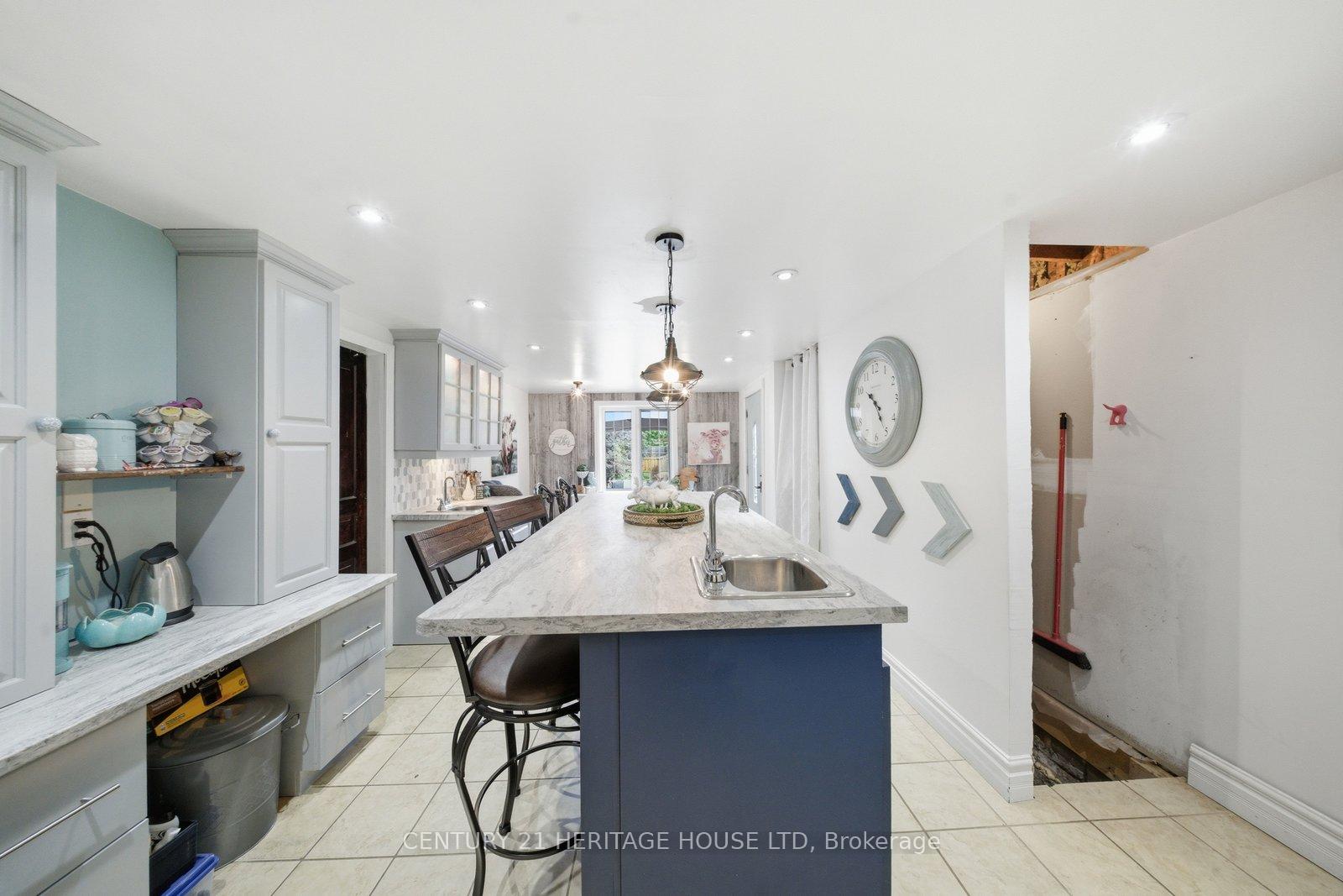 Photo 13 of 62 East Avenue, Brantford, Victoria/Arthur — HOMEH