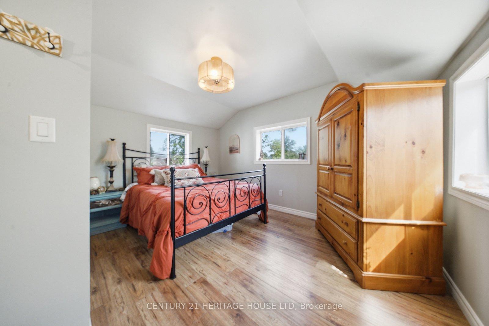 Photo 23 of 62 East Avenue, Brantford, Victoria/Arthur — HOMEH