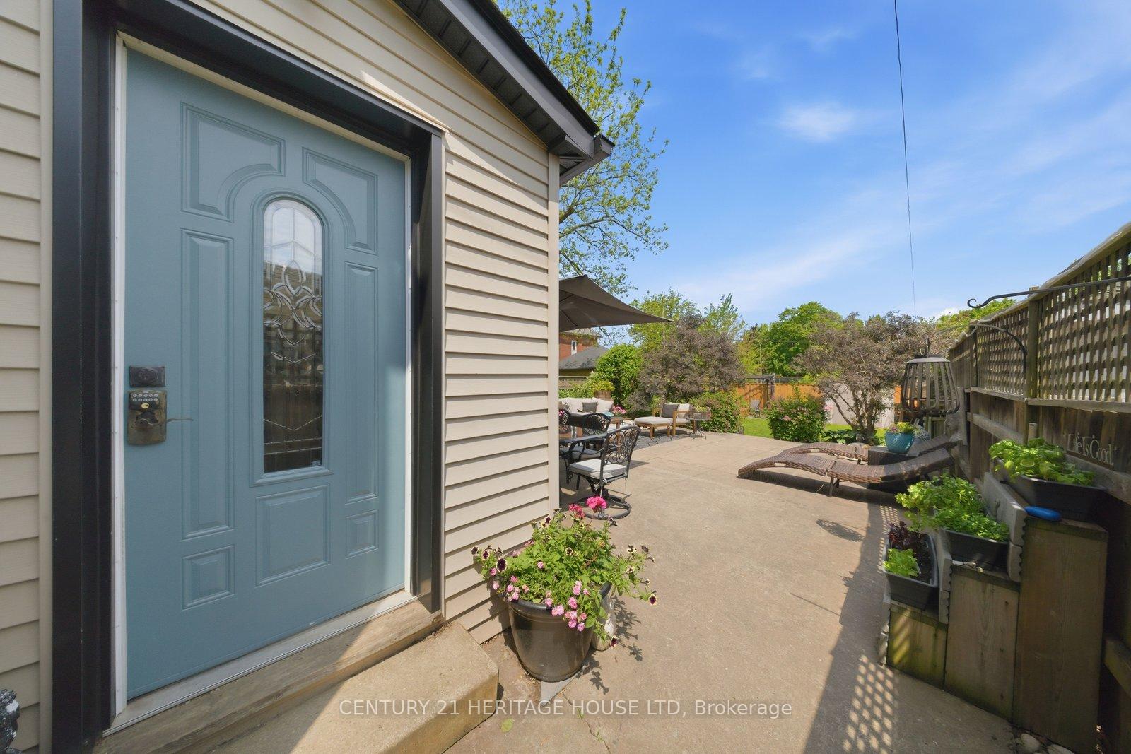Photo 26 of 62 East Avenue, Brantford, Victoria/Arthur — HOMEH